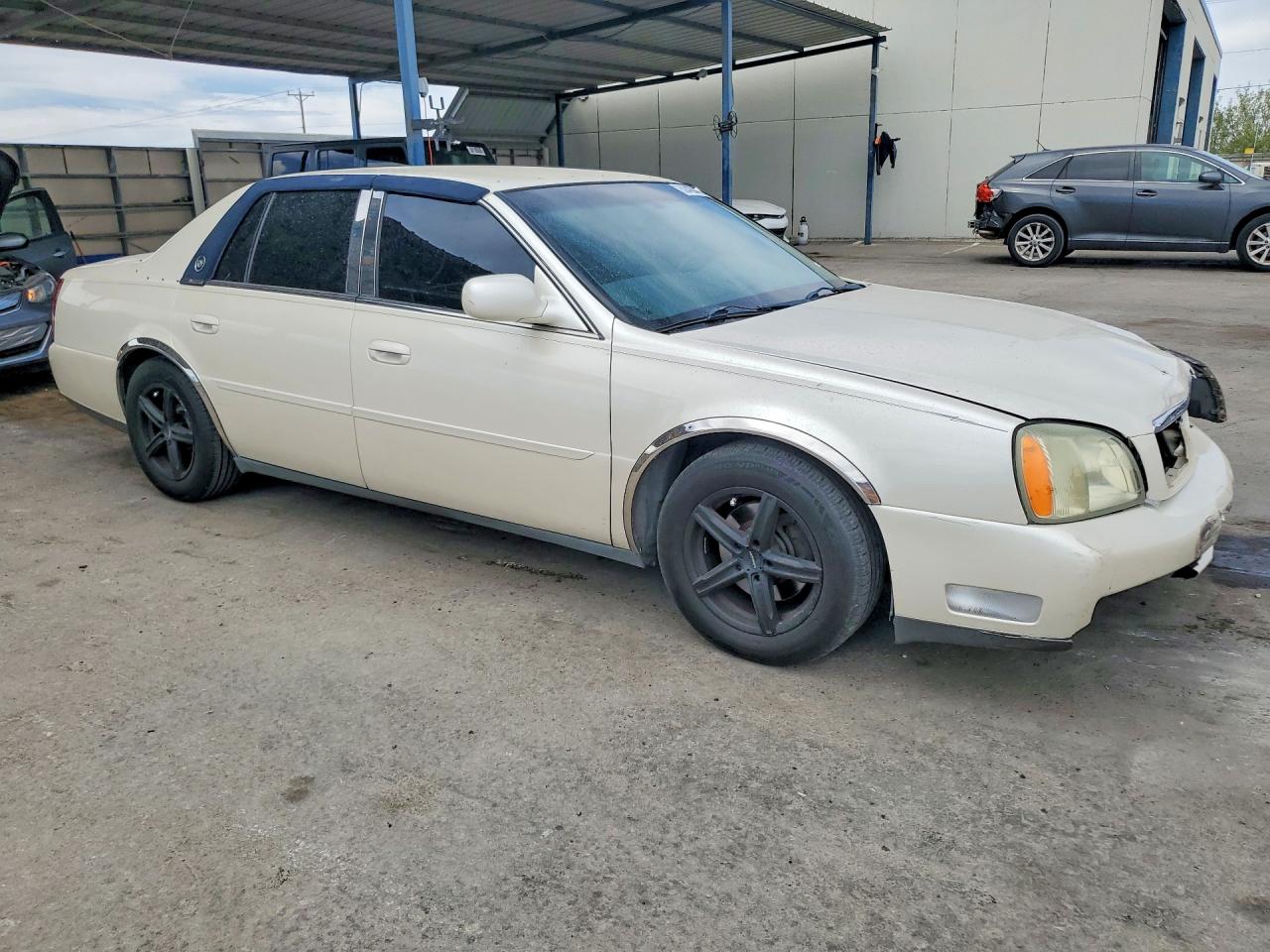2003 Cadillac Deville White vin: 1G6KD54Y13U211699