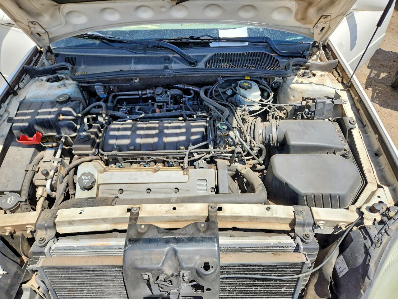 2003 Cadillac Deville Белый vin: 1G6KD54Y13U213730