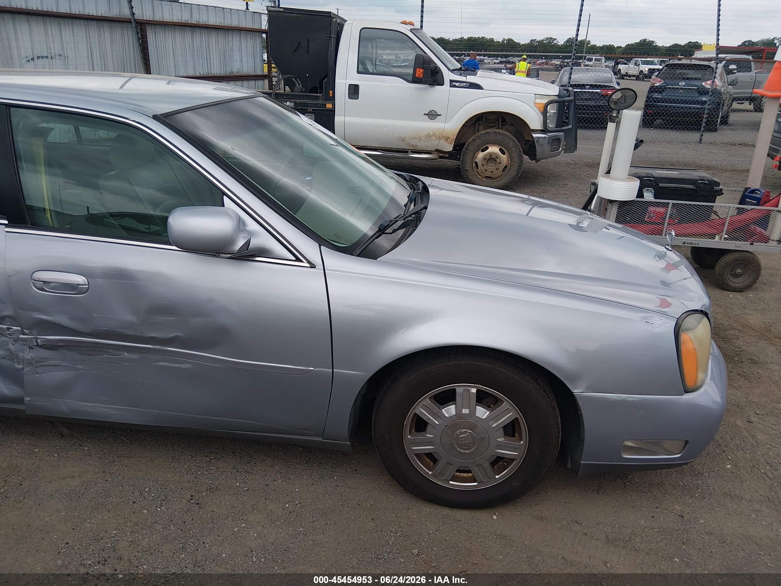 2005 Cadillac Deville   Light Blue vin: 1G6KD54Y15U118510