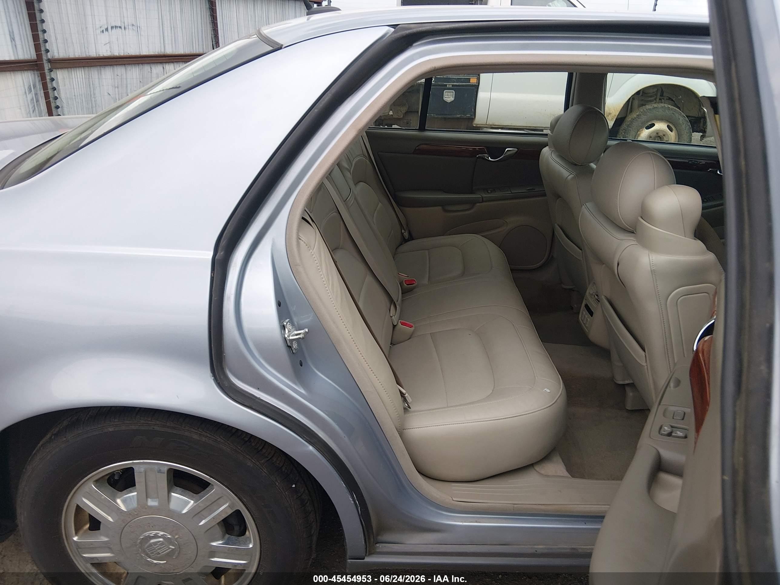 2005 Cadillac Deville   Light Blue vin: 1G6KD54Y15U118510