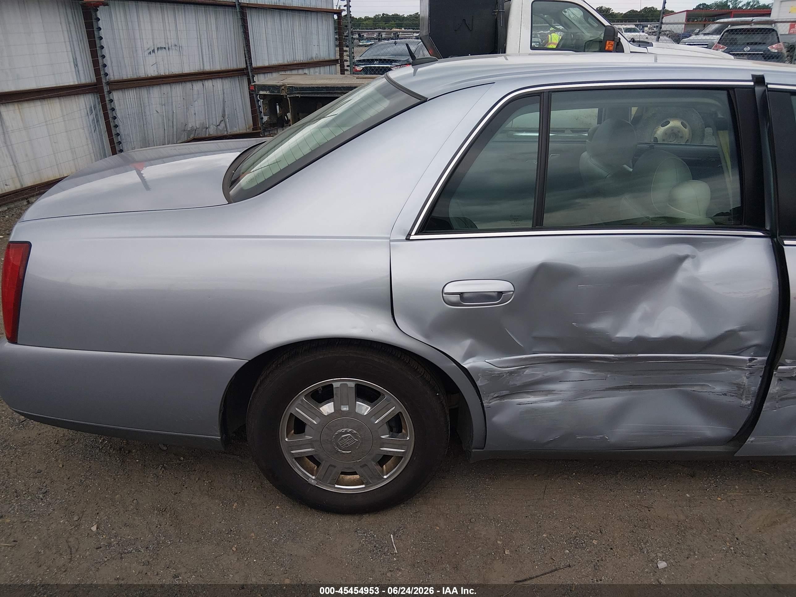 2005 Cadillac Deville   Light Blue vin: 1G6KD54Y15U118510