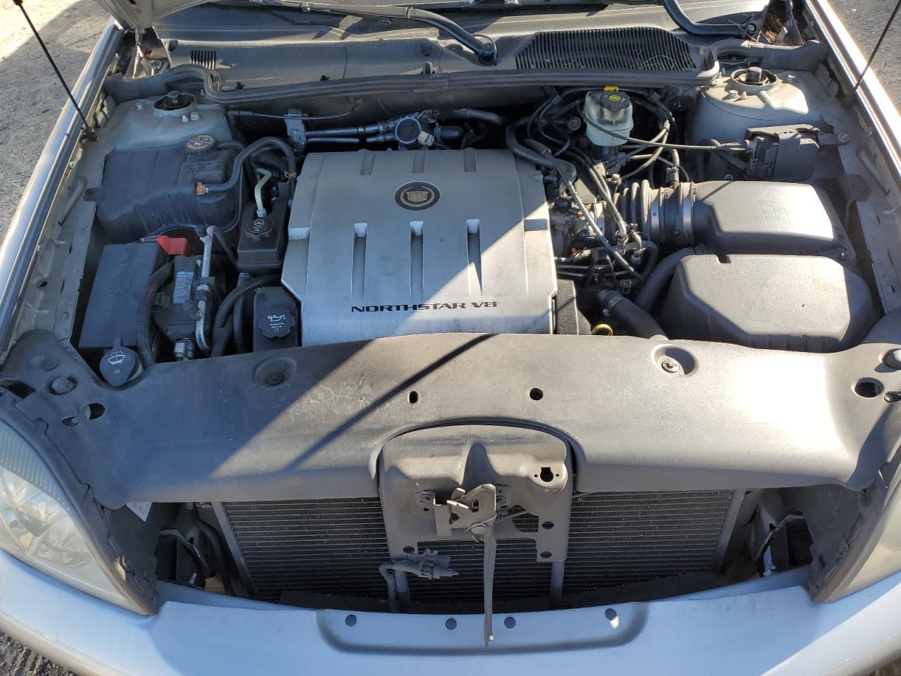 2005 Cadillac Deville Silver vin: 1G6KD54Y15U173149