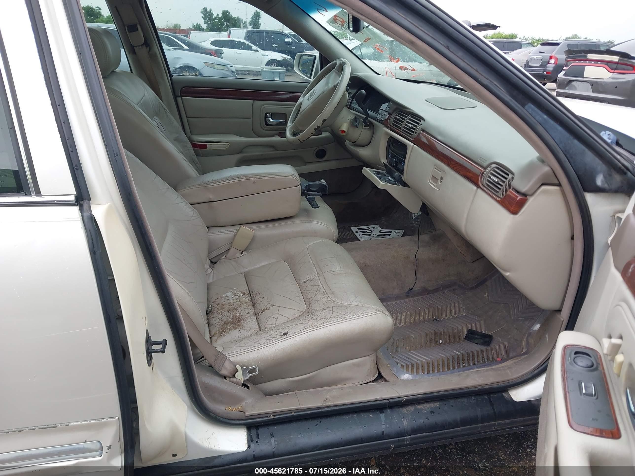 1997 Cadillac Deville Standard Кремовый vin: 1G6KD54Y1VU260548
