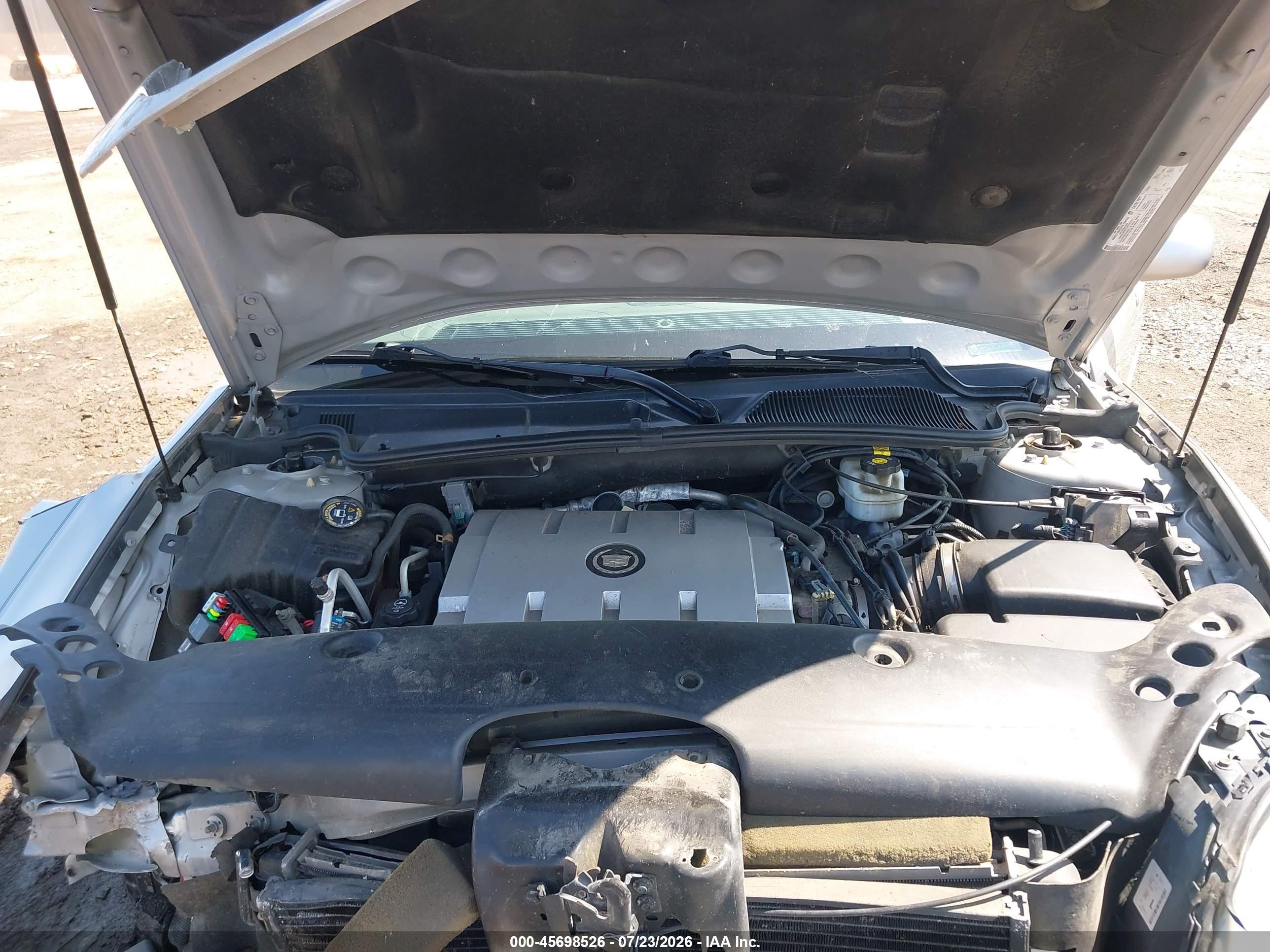 2004 Cadillac Deville   Серебряный vin: 1G6KD54Y24U180626