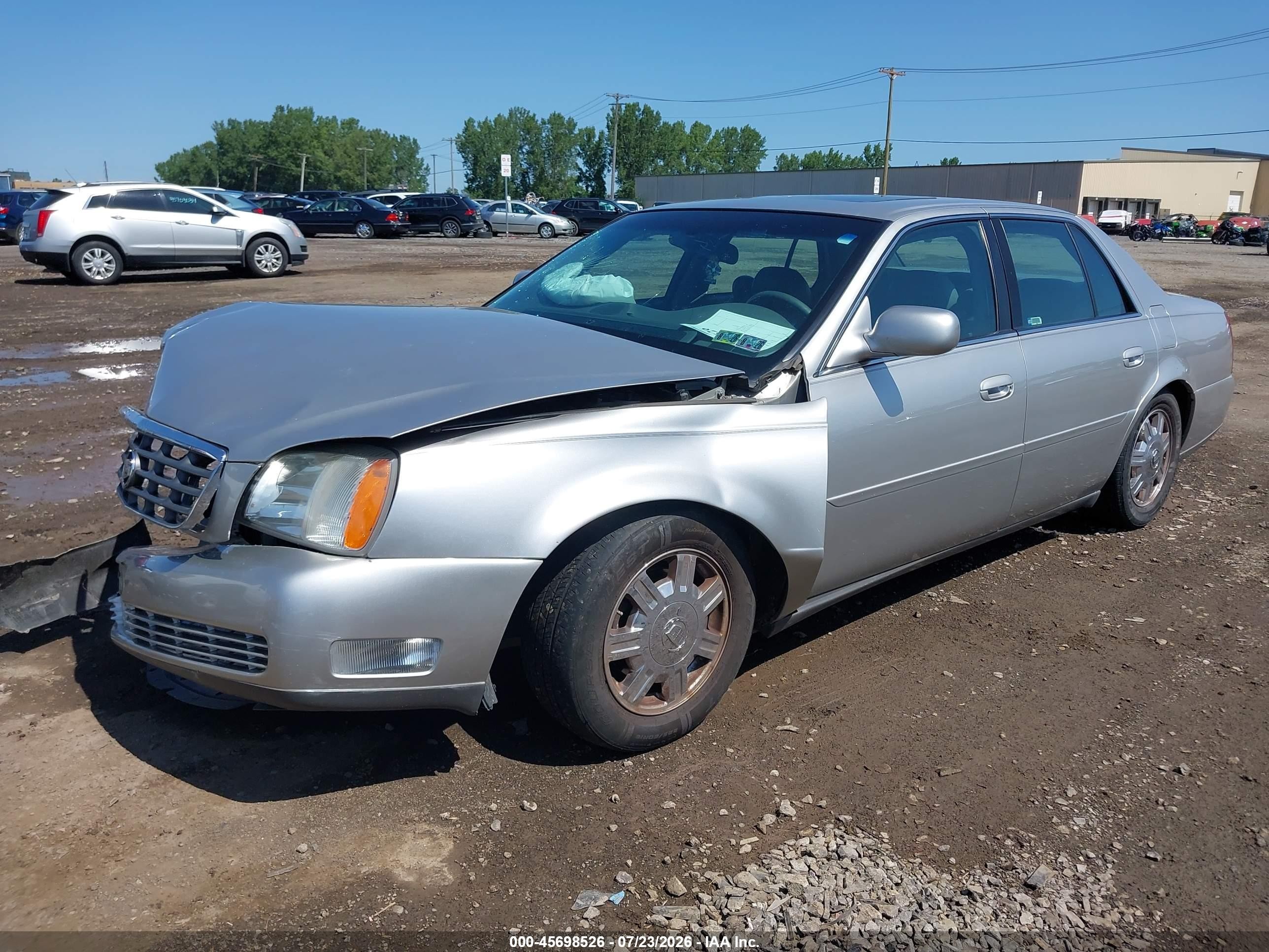 2004 Cadillac Deville   Серебряный vin: 1G6KD54Y24U180626