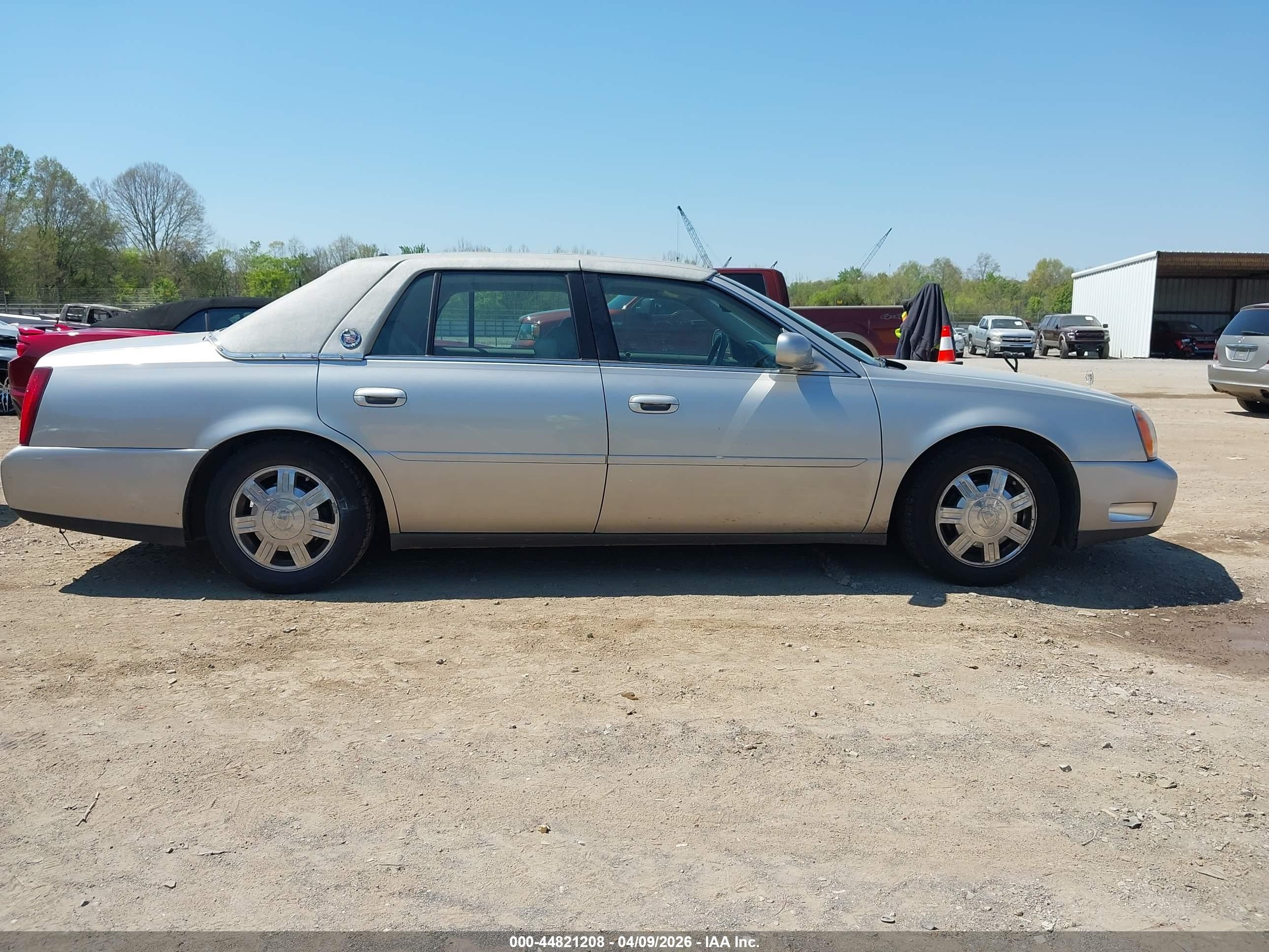 2004 Cadillac Deville Standard Серебряный vin: 1G6KD54Y24U227797