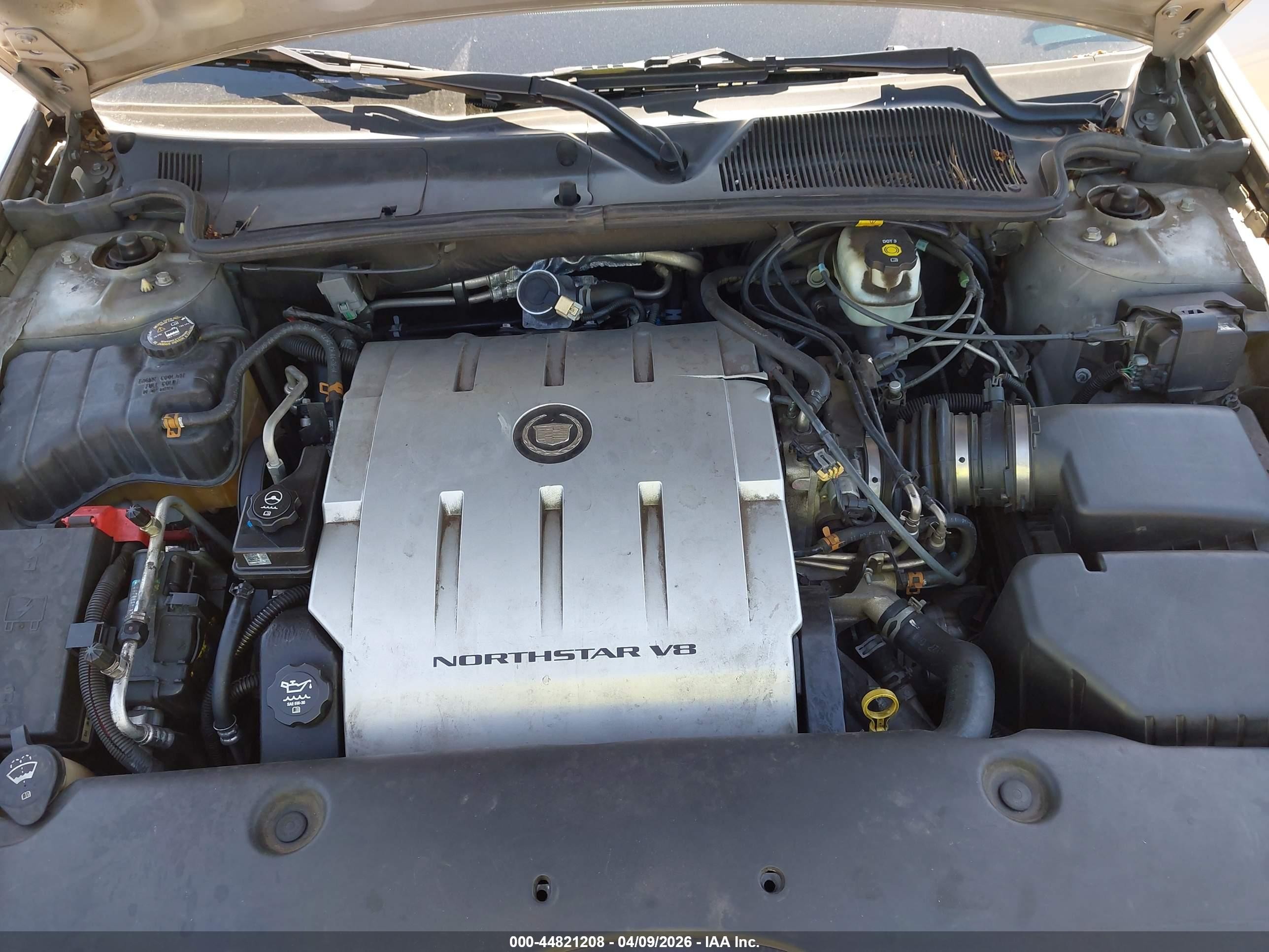 2004 Cadillac Deville Standard Серебряный vin: 1G6KD54Y24U227797