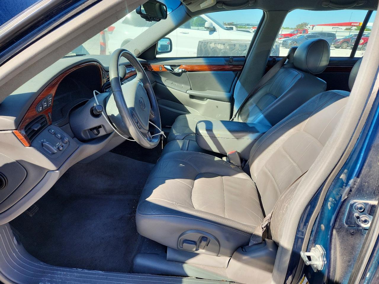 2005 Cadillac Deville Blue vin: 1G6KD54Y25U101229