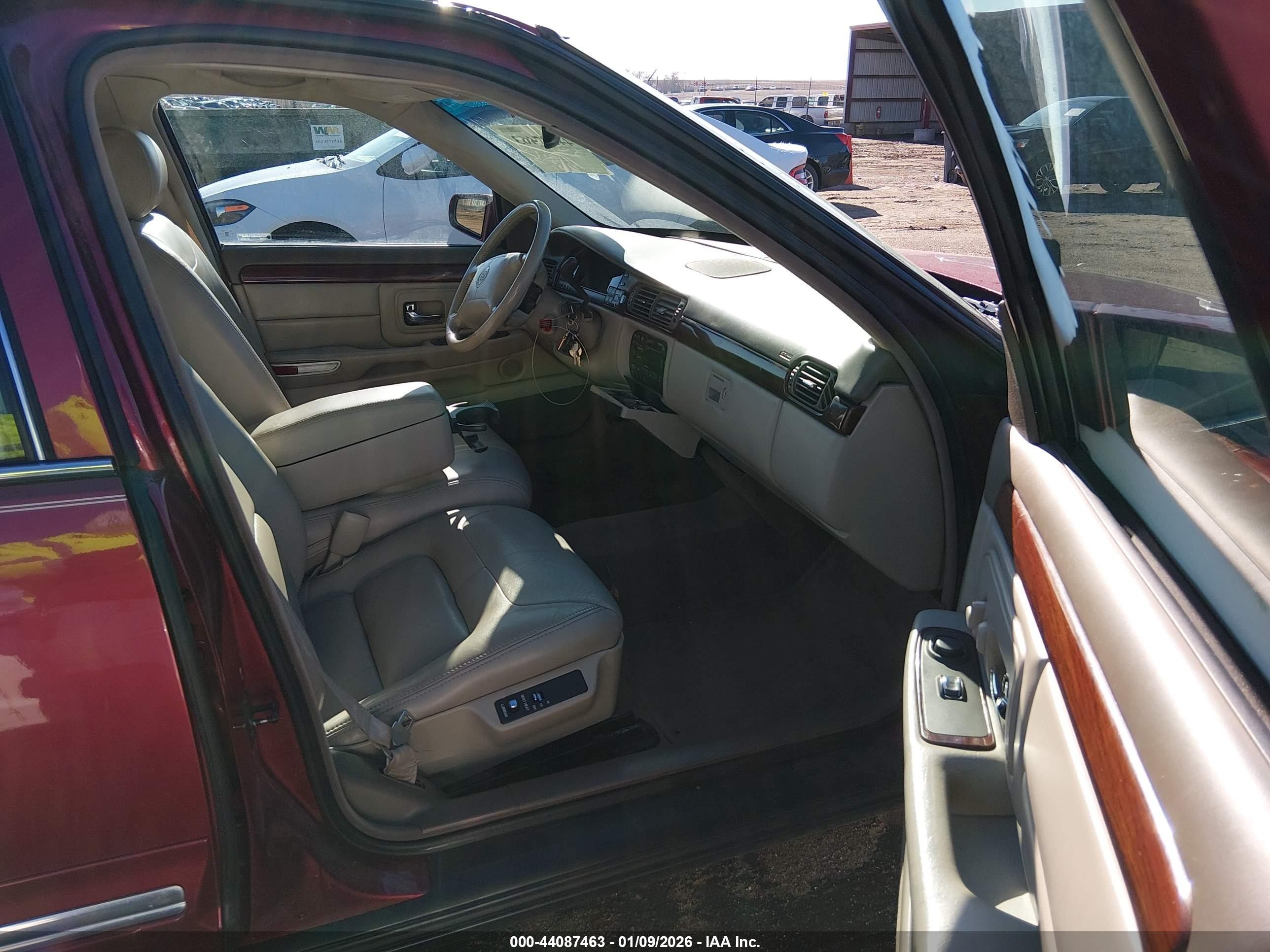 1998 Cadillac Deville Standard Maroon vin: 1G6KD54Y2WU703274