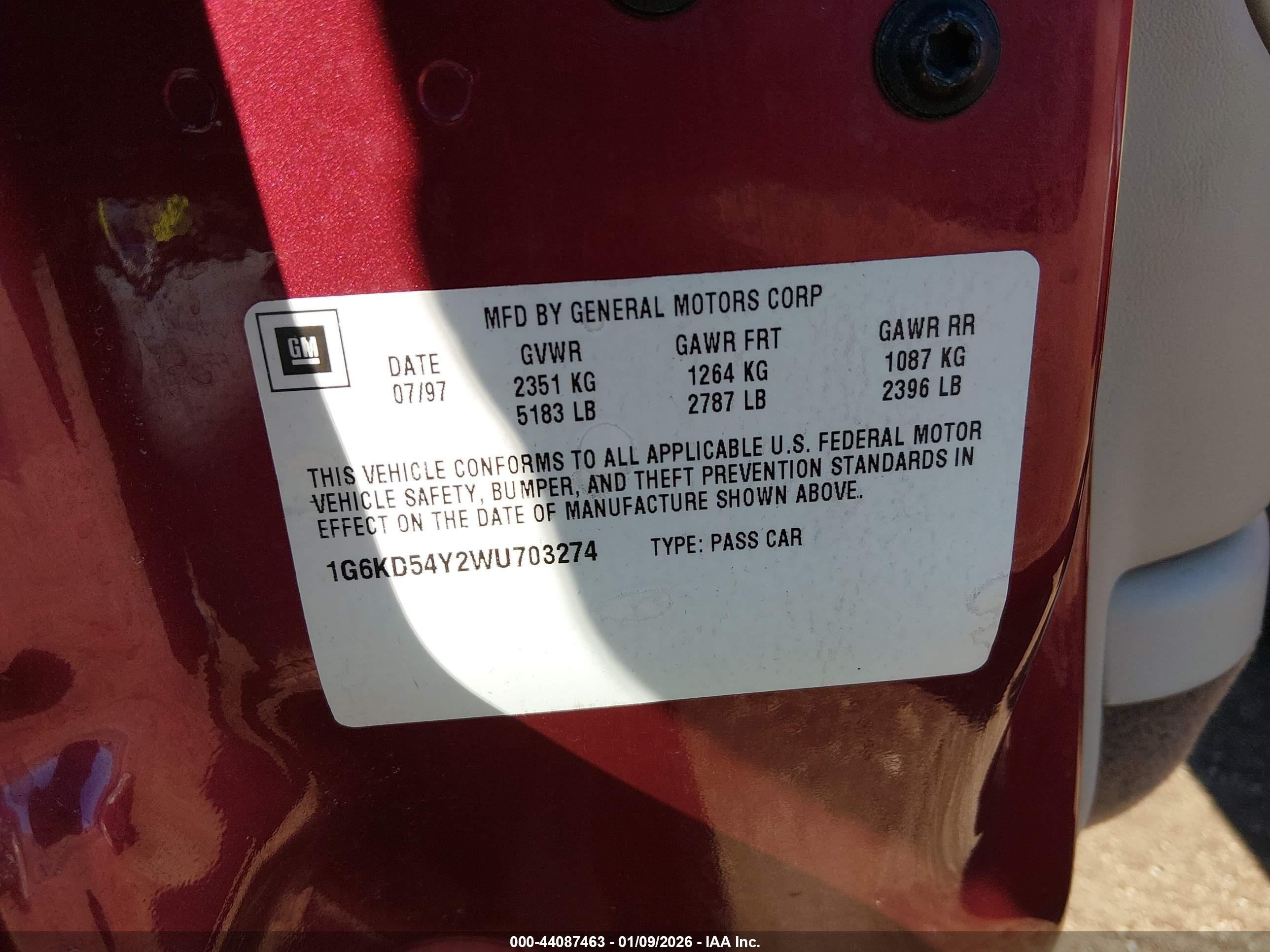 1998 Cadillac Deville Standard Maroon vin: 1G6KD54Y2WU703274