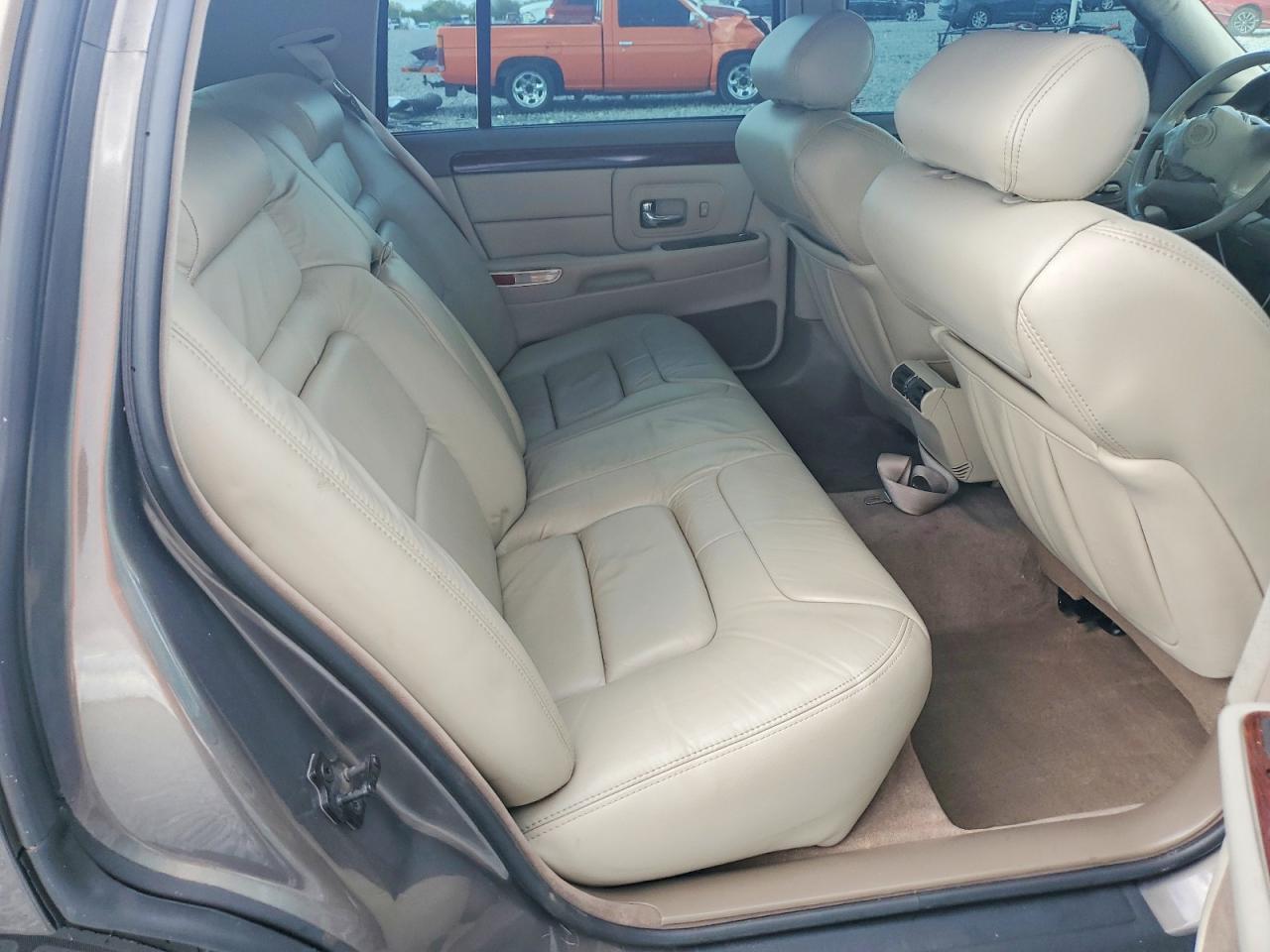 1998 Cadillac Deville Серый vin: 1G6KD54Y2WU745024