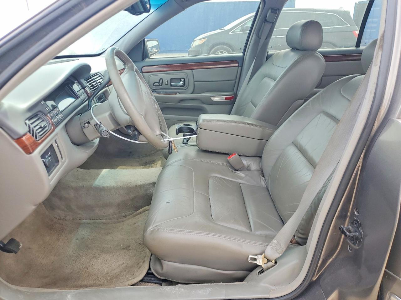 1999 Cadillac Deville Gray vin: 1G6KD54Y2XU798081