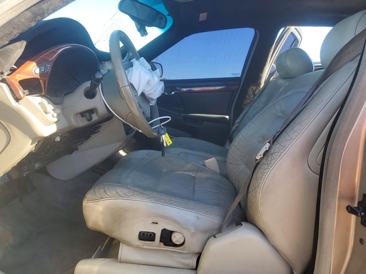 2000 Cadillac Deville Tan vin: 1G6KD54Y2YU267724
