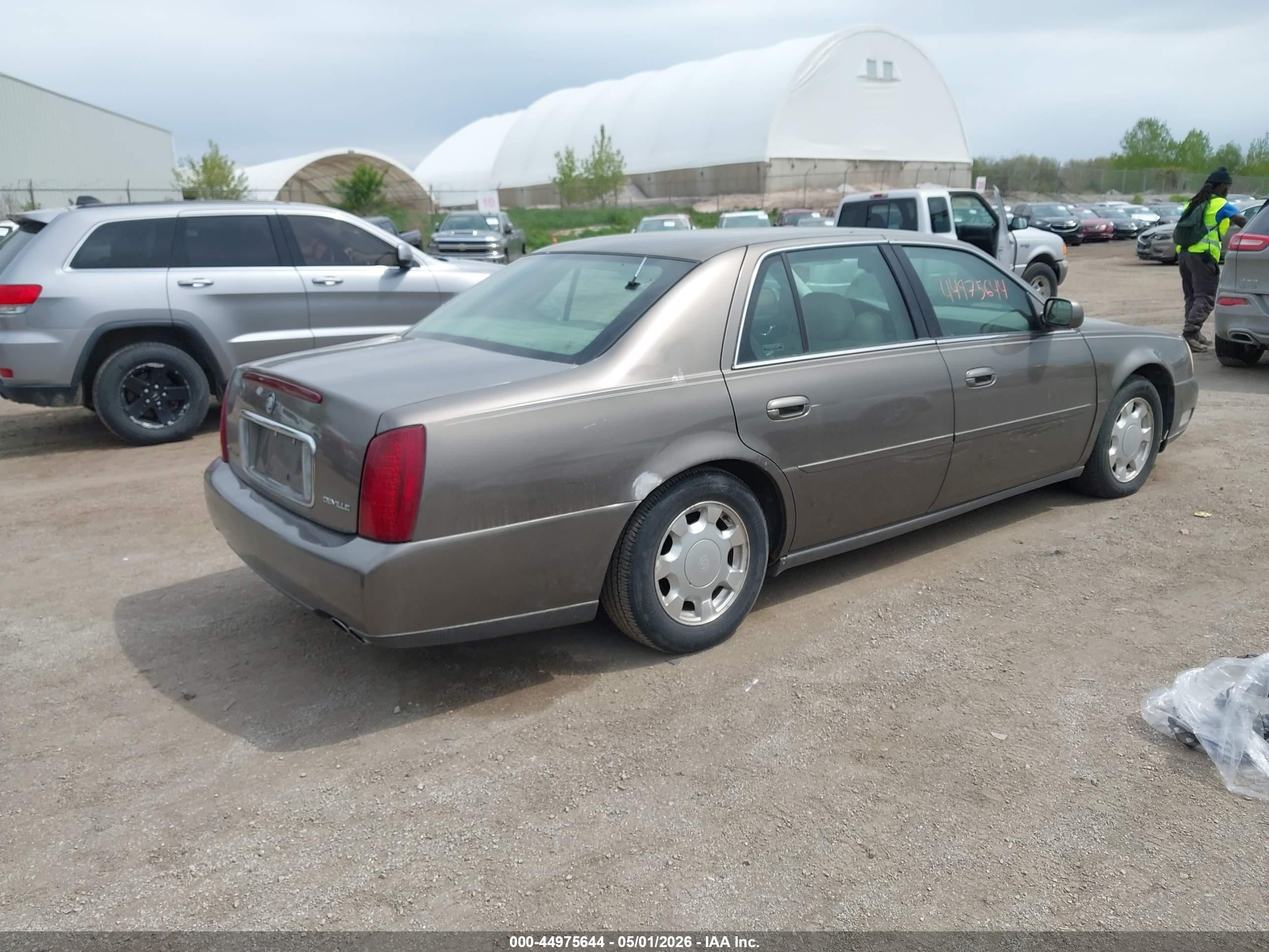 2000 Cadillac Deville Standard Tan vin: 1G6KD54Y2YU277671