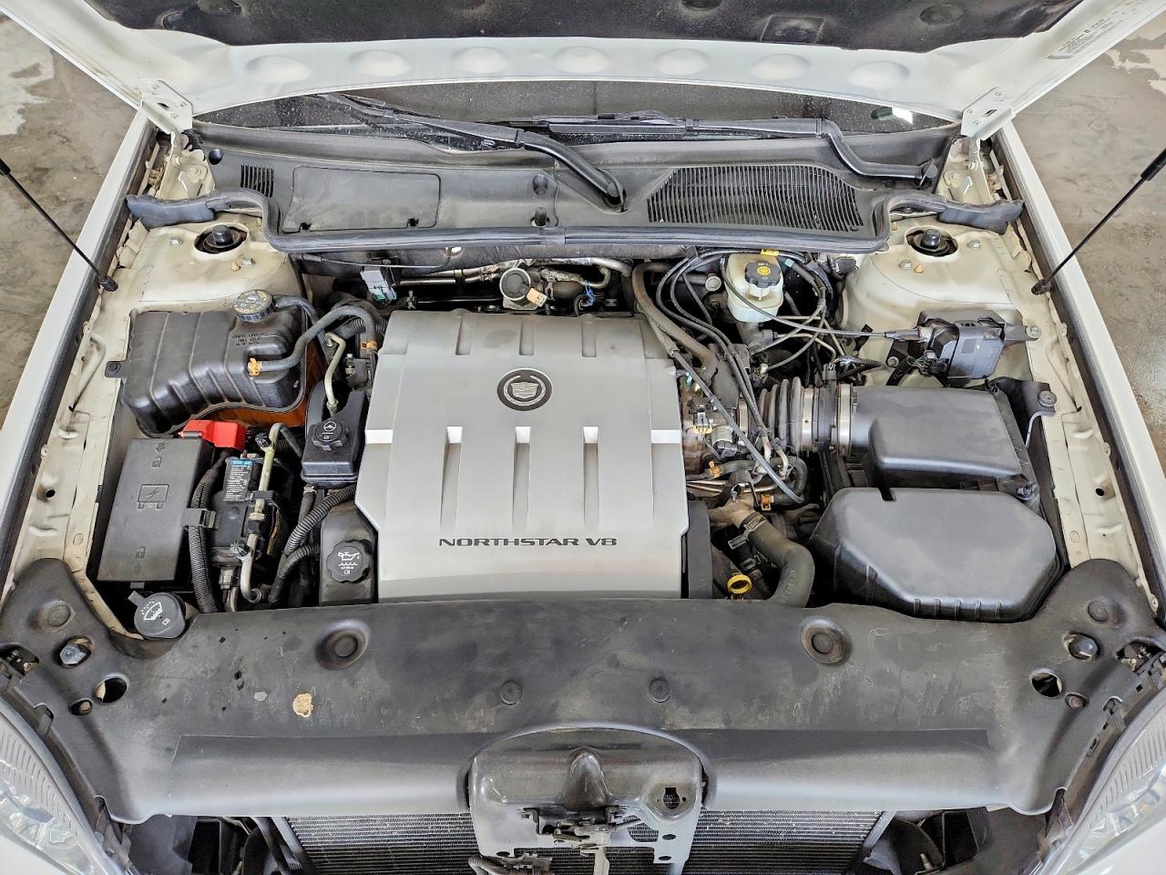 2004 Cadillac Deville Beige vin: 1G6KD54Y34U180277