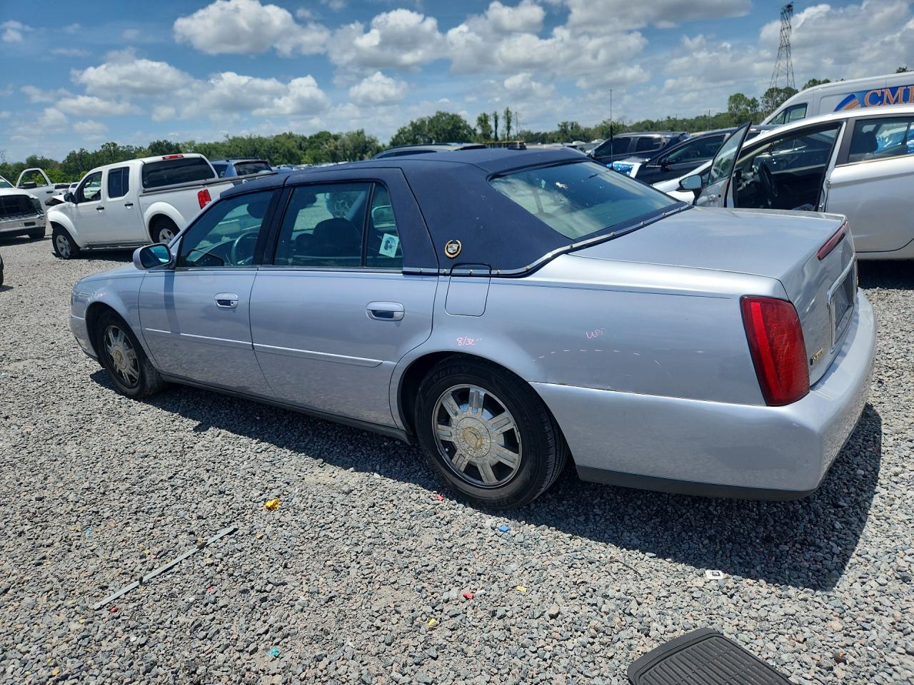 2004 Cadillac Deville Silver vin: 1G6KD54Y34U248450
