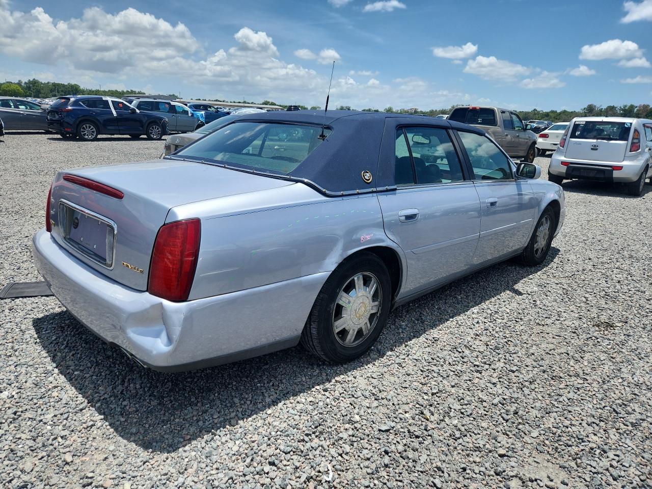 2004 Cadillac Deville Silver vin: 1G6KD54Y34U248450