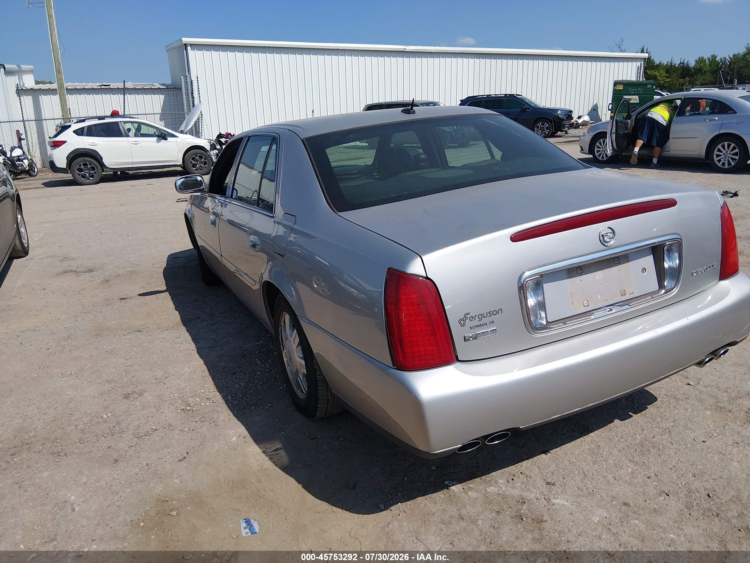 2005 Cadillac Deville Livery Pkg Silver vin: 1G6KD54Y35U200951