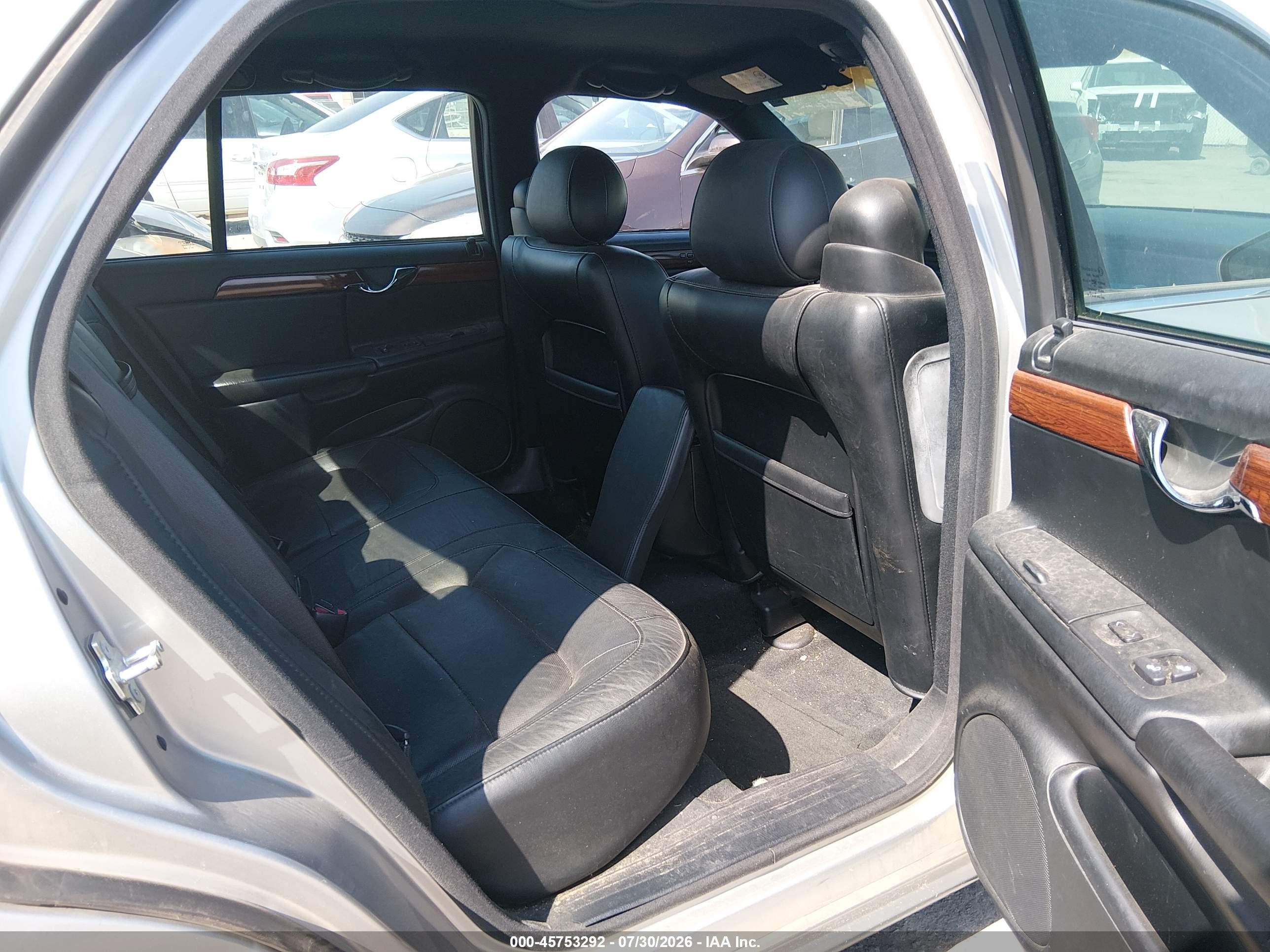2005 Cadillac Deville Livery Pkg Silver vin: 1G6KD54Y35U200951