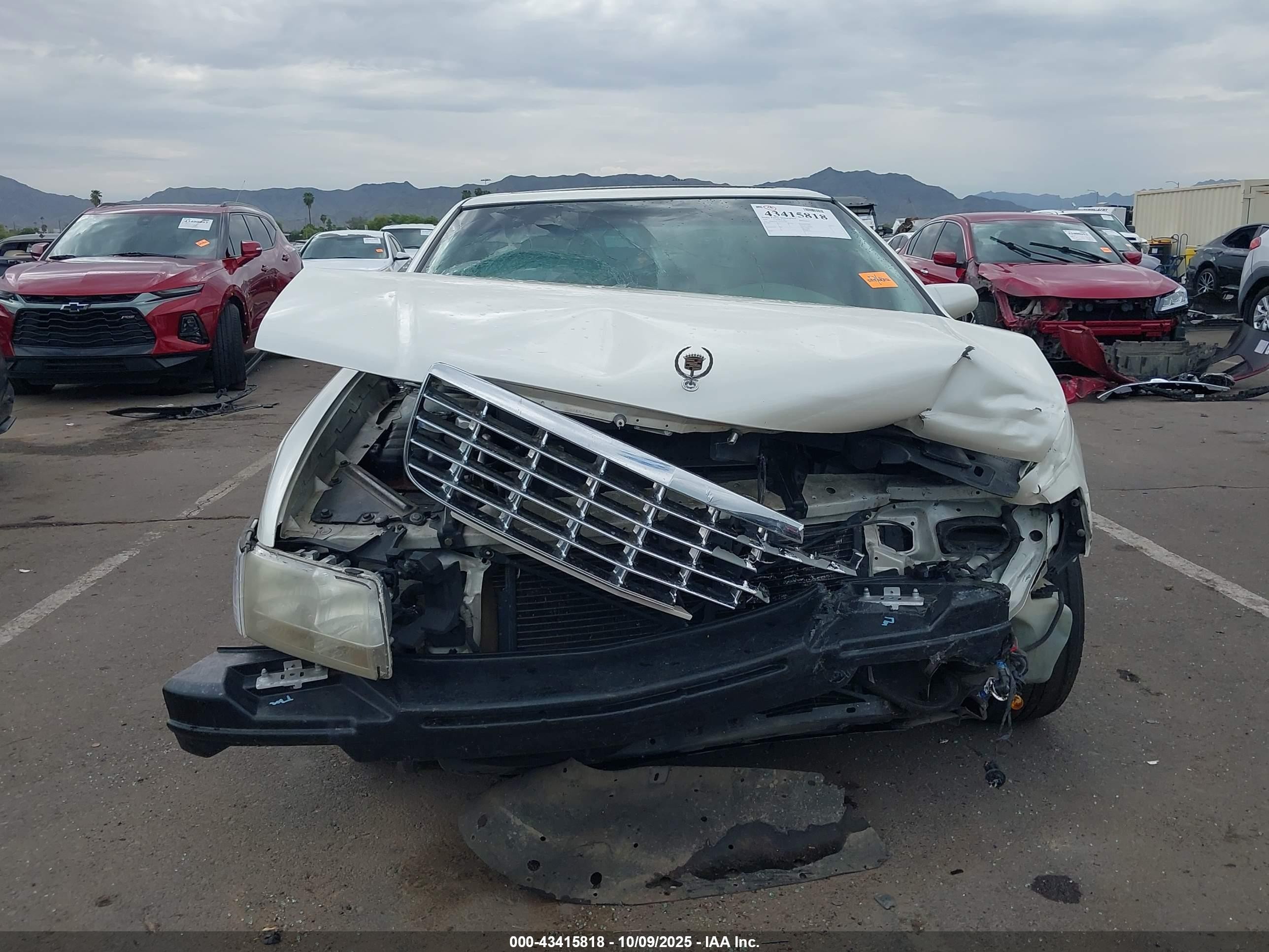 1997 Cadillac Deville Standard White vin: 1G6KD54Y3VU273768