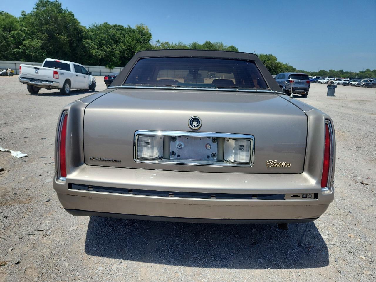 1999 Cadillac Deville Tan vin: 1G6KD54Y3XU787459