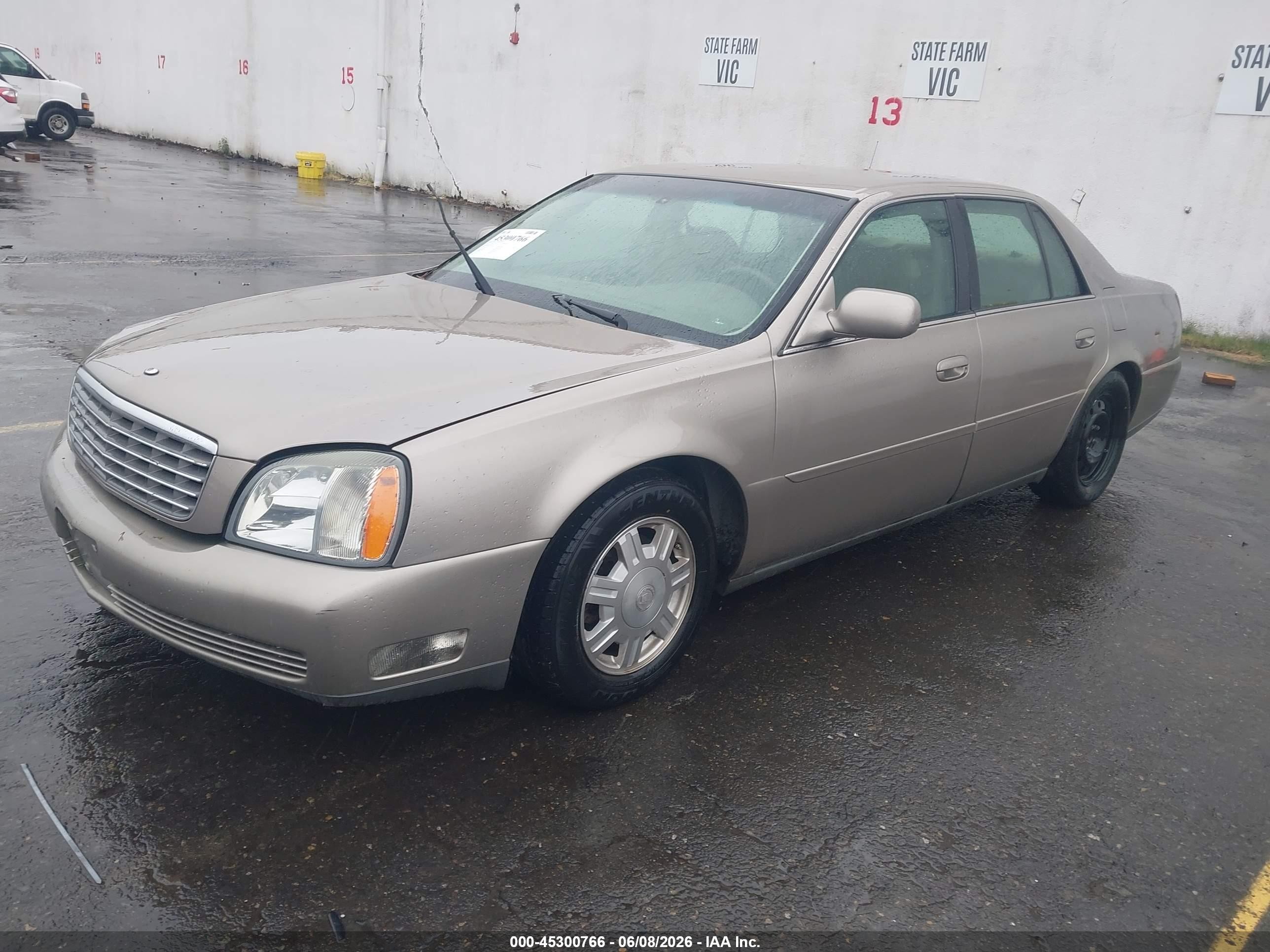 2004 Cadillac Deville Standard Gold vin: 1G6KD54Y44U116359