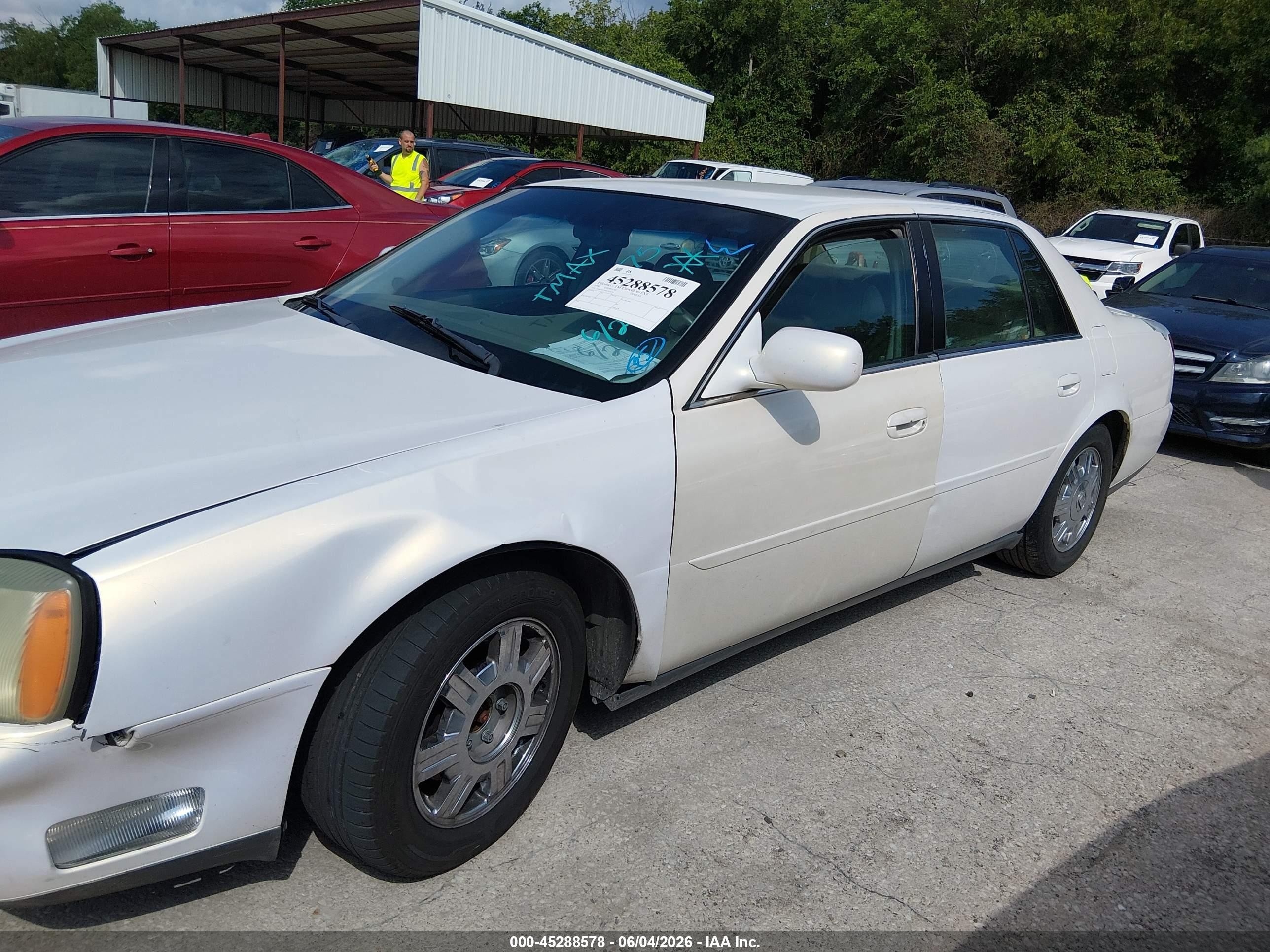 2004 Cadillac Deville Standard Champagne vin: 1G6KD54Y44U217675