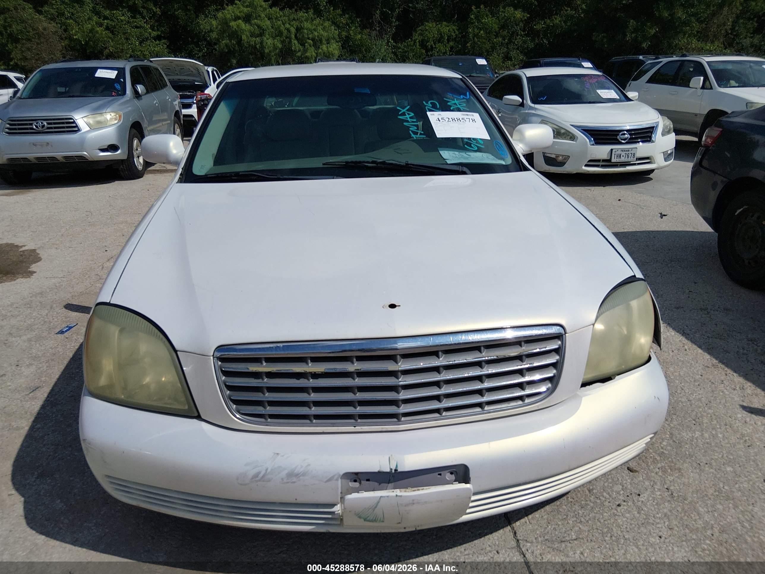2004 Cadillac Deville Standard Champagne vin: 1G6KD54Y44U217675