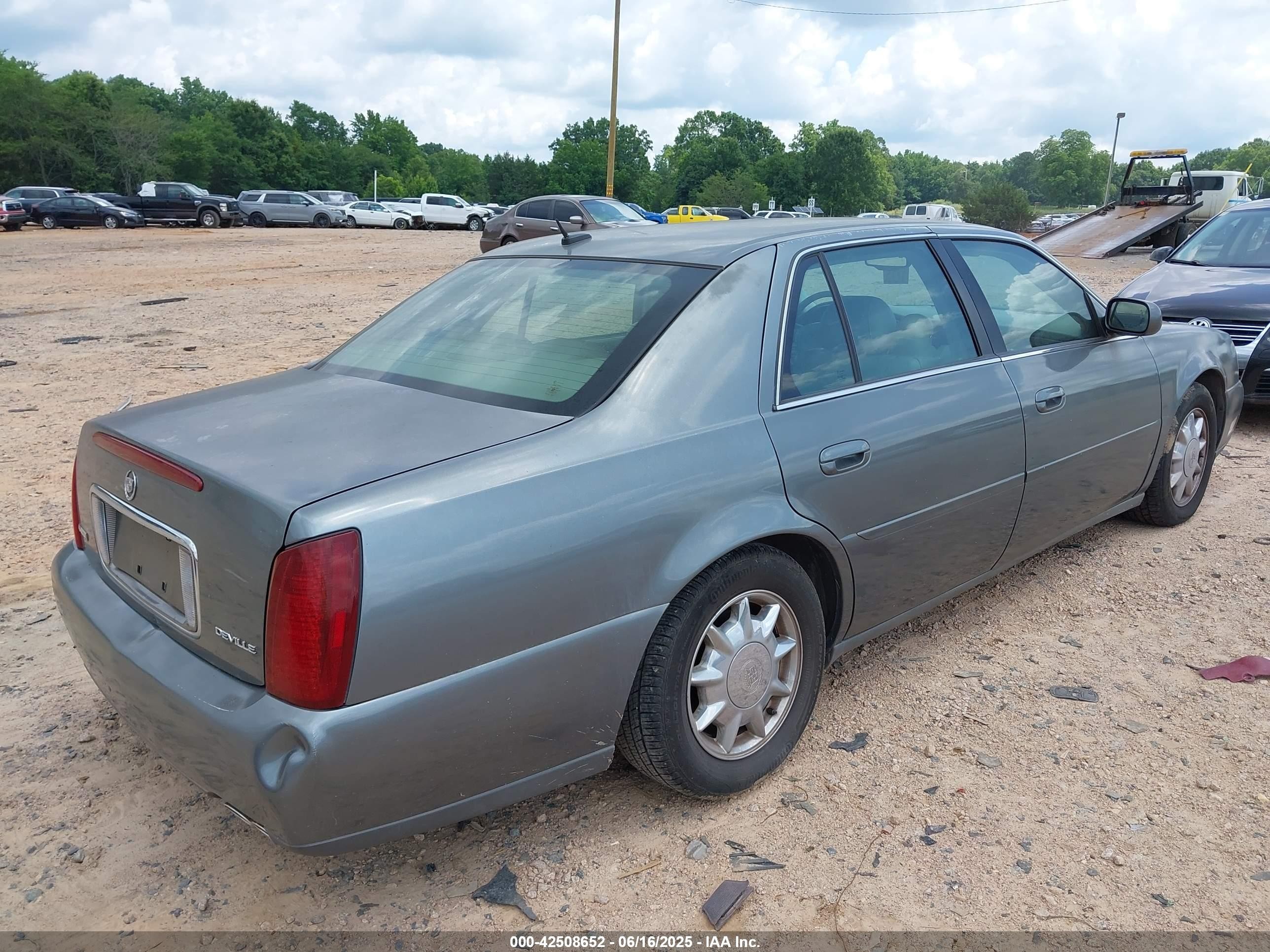 2005 Cadillac Deville Livery Gray vin: 1G6KD54Y45U207732