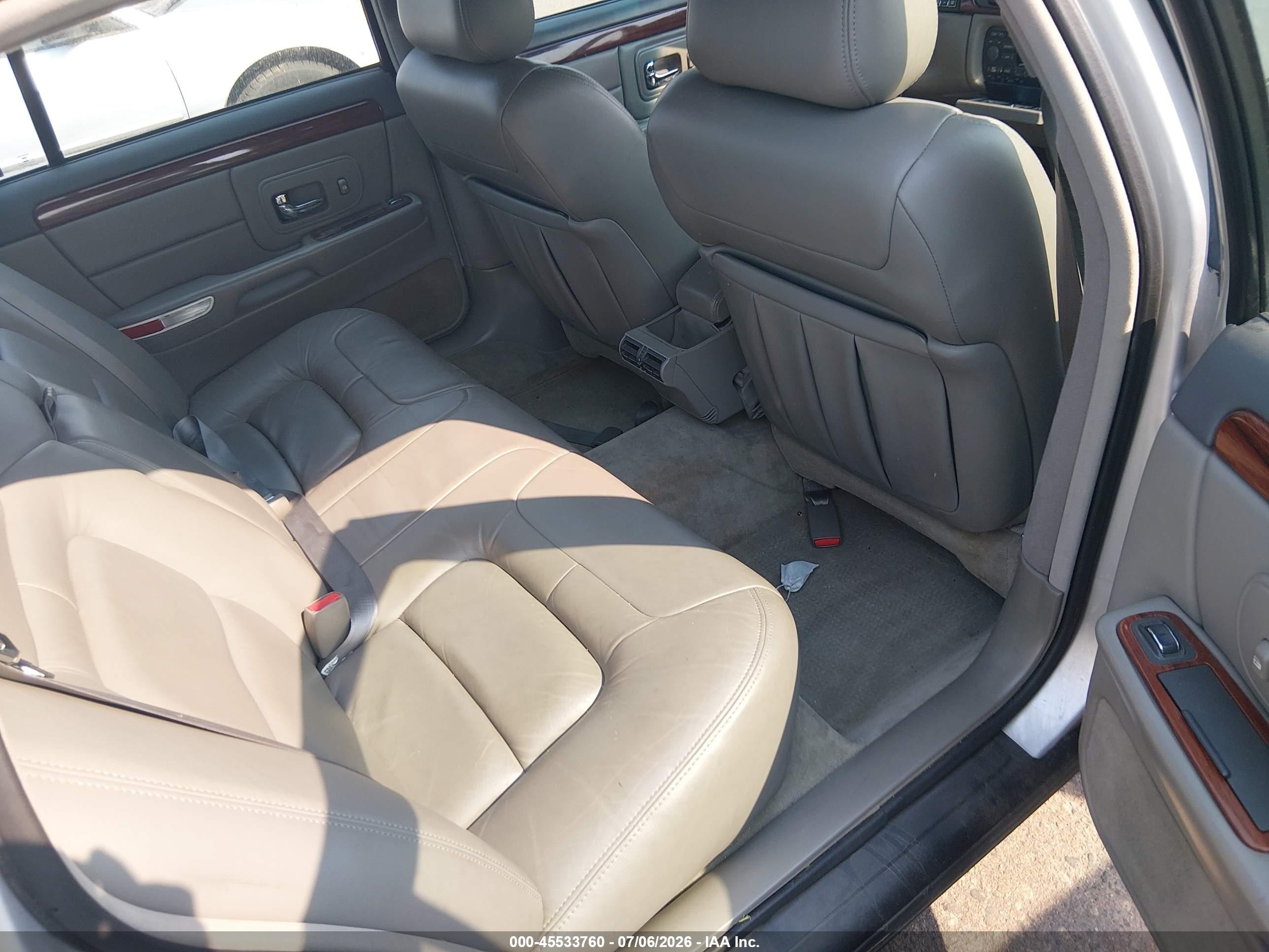 1999 Cadillac Deville Standard Silver vin: 1G6KD54Y4XU806083