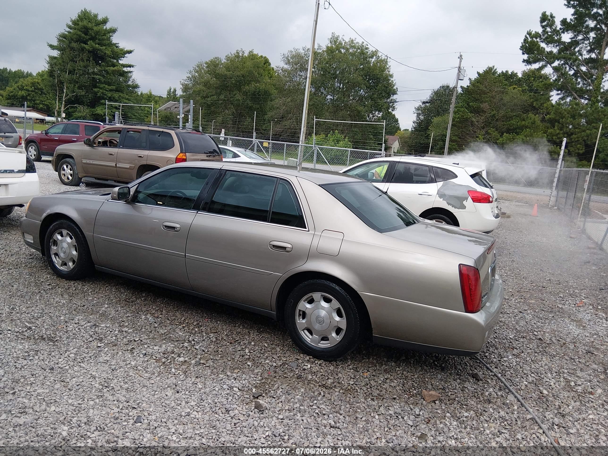 2002 Cadillac Deville   Gold vin: 1G6KD54Y52U152252