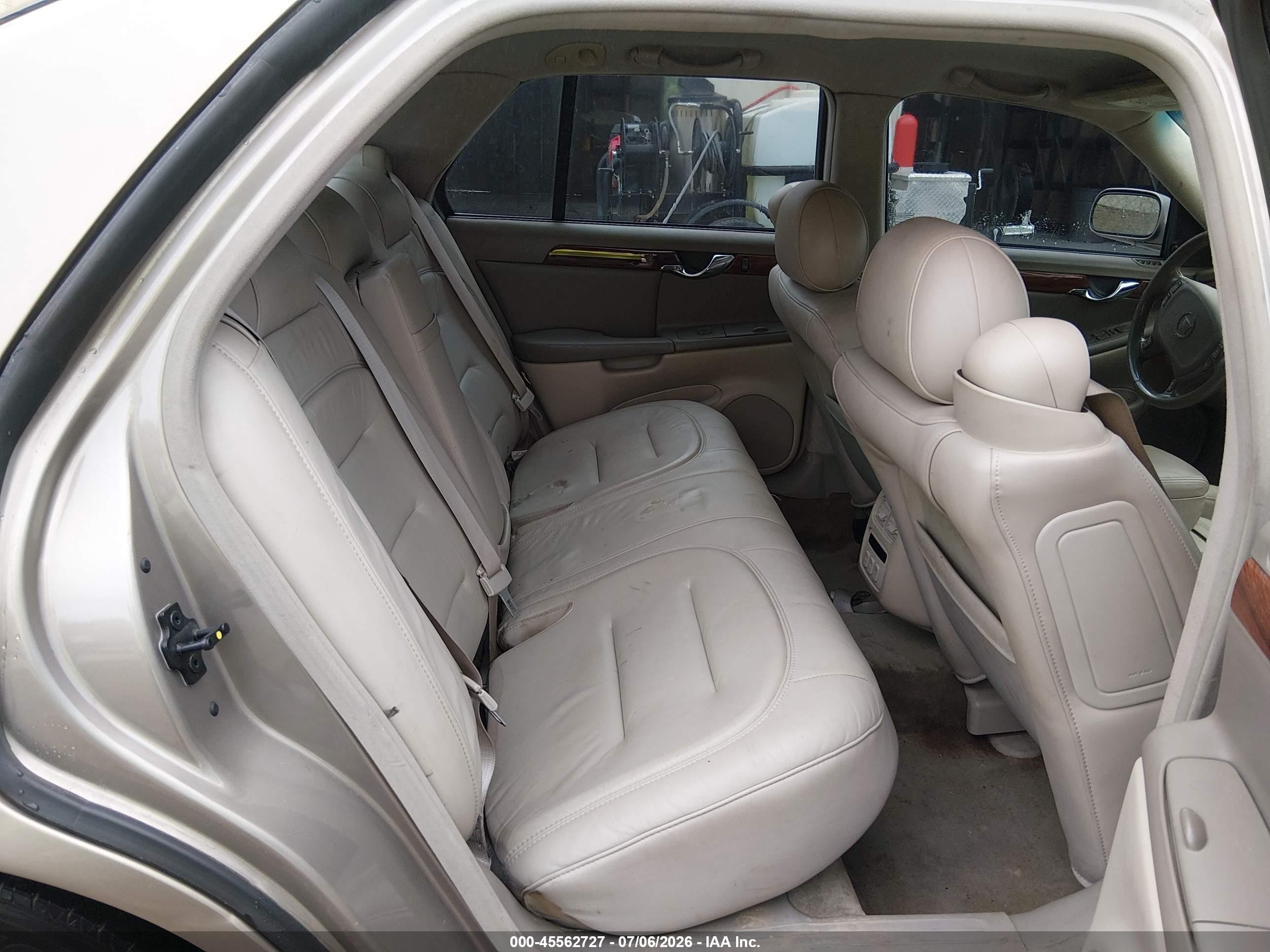 2002 Cadillac Deville   Gold vin: 1G6KD54Y52U152252