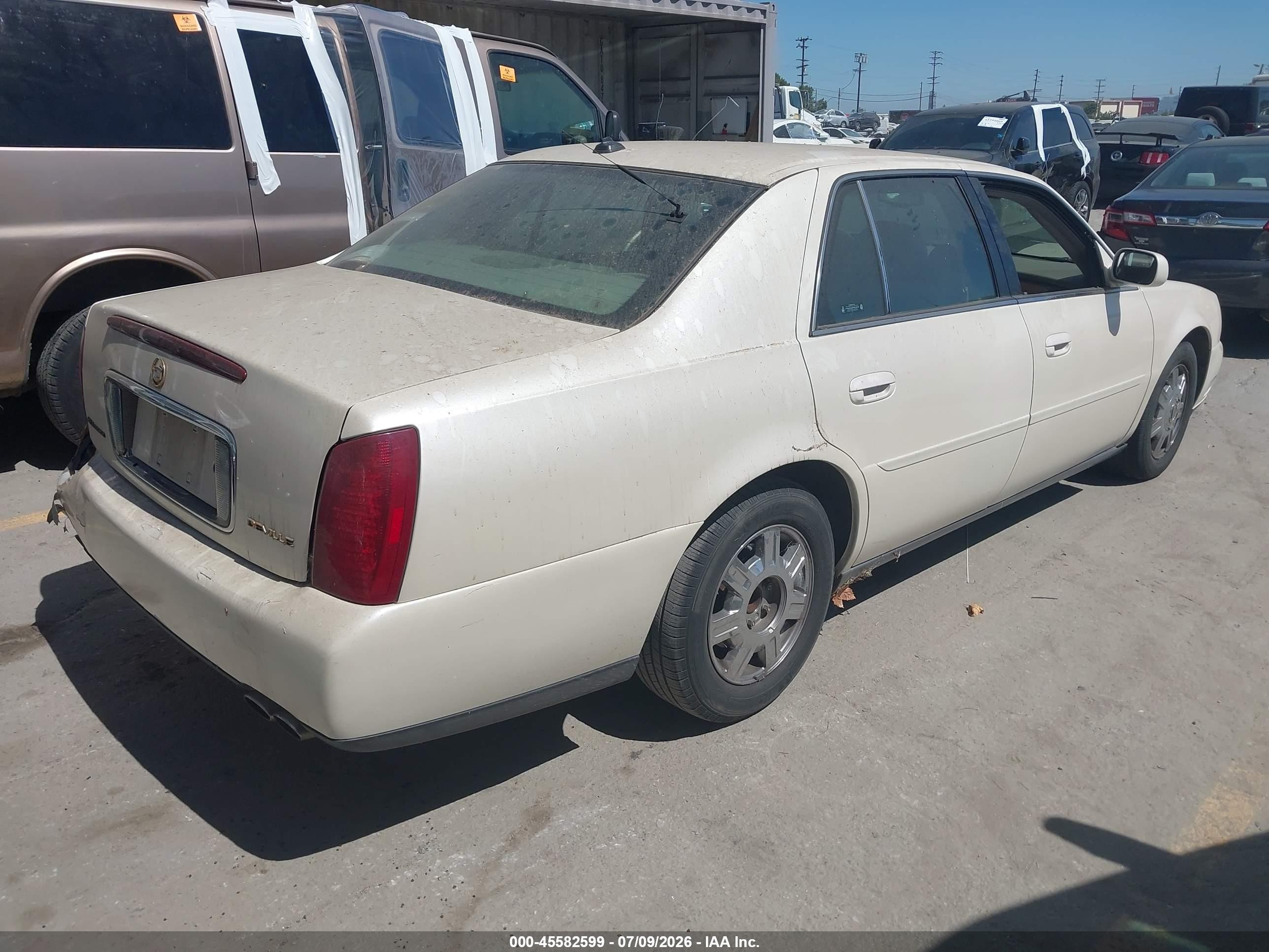 2003 Cadillac Deville Standard Cream vin: 1G6KD54Y53U129247