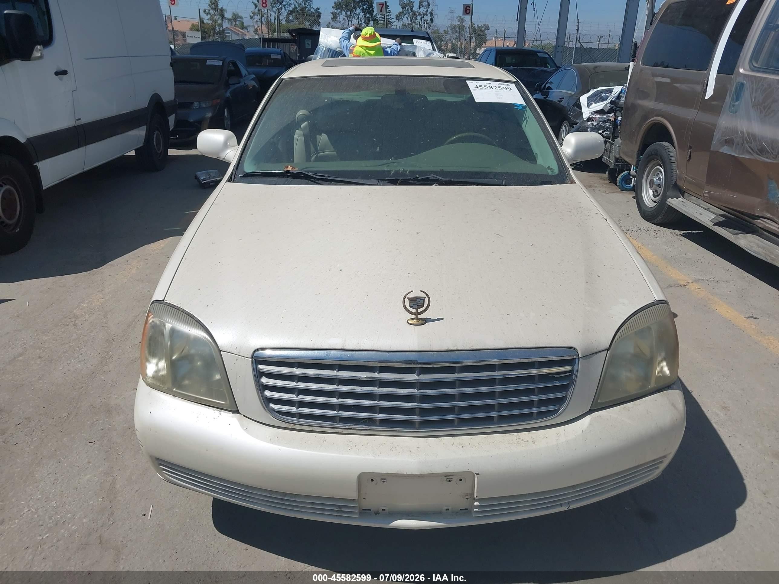 2003 Cadillac Deville Standard Cream vin: 1G6KD54Y53U129247