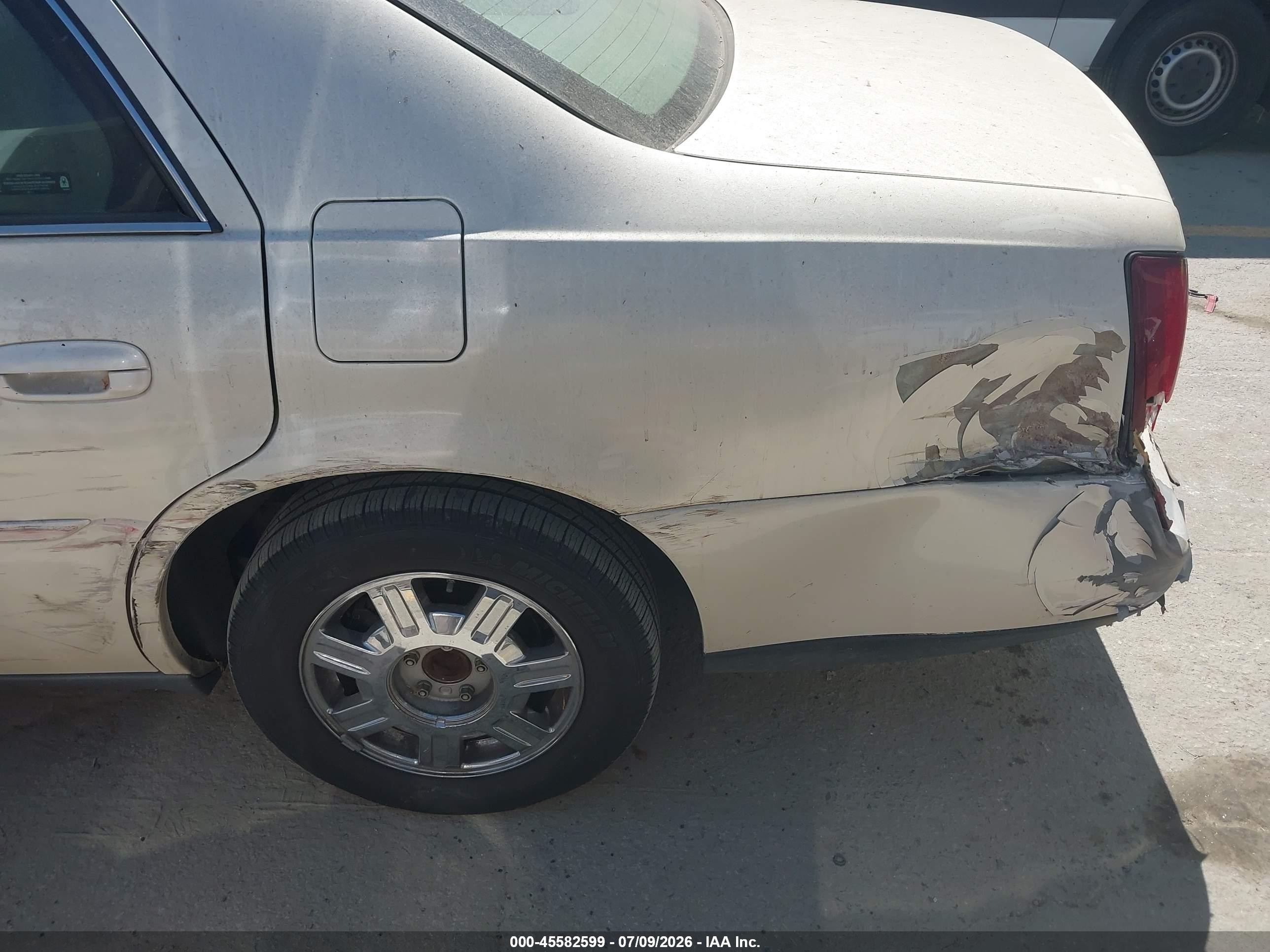 2003 Cadillac Deville Standard Cream vin: 1G6KD54Y53U129247