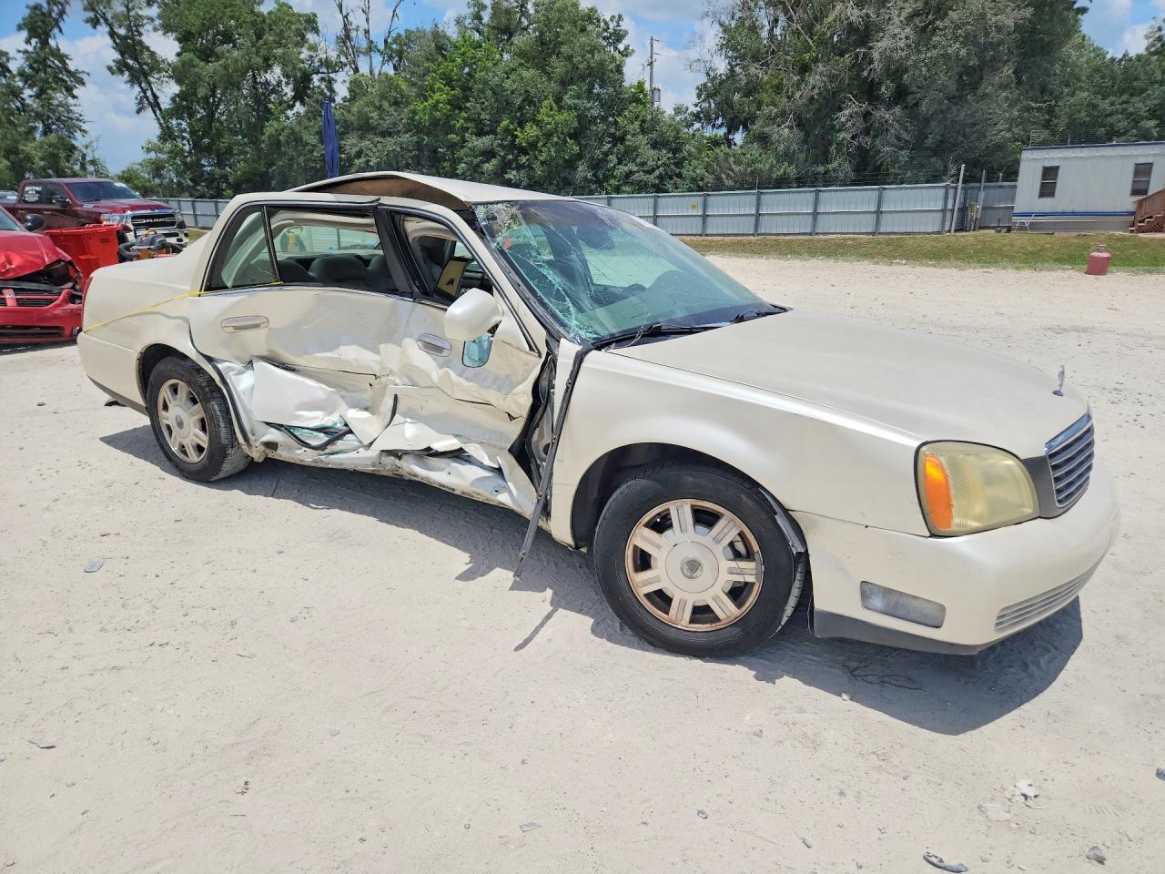 2003 Cadillac Deville White vin: 1G6KD54Y53U275342
