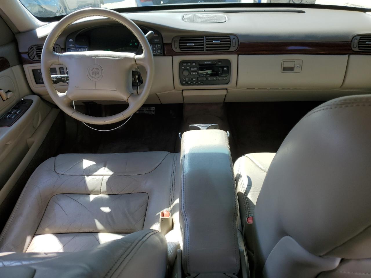 1998 Cadillac Deville Серый vin: 1G6KD54Y5WU781595
