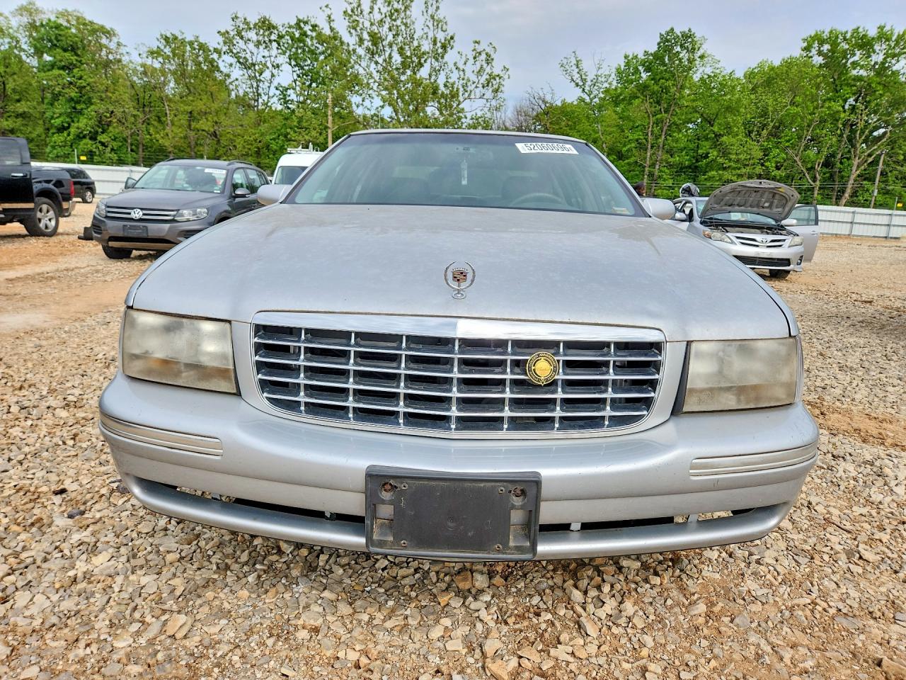 1999 Cadillac Deville Silver vin: 1G6KD54Y5XU804083