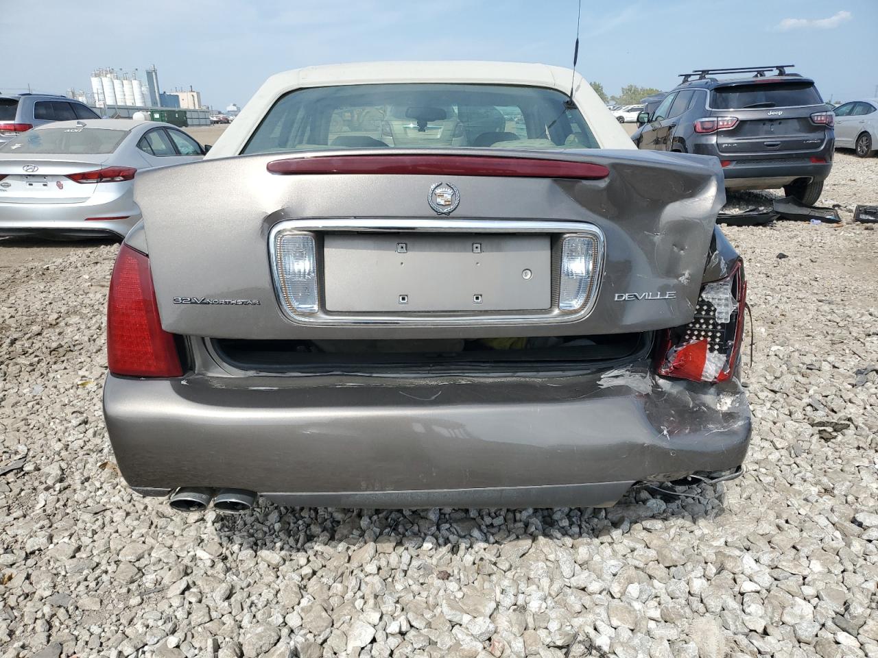 2000 Cadillac Deville Tan vin: 1G6KD54Y5YU293475