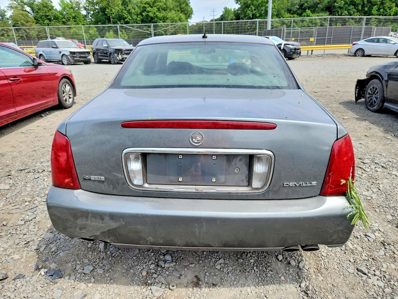 2005 Cadillac Deville Gray vin: 1G6KD54Y65U253563