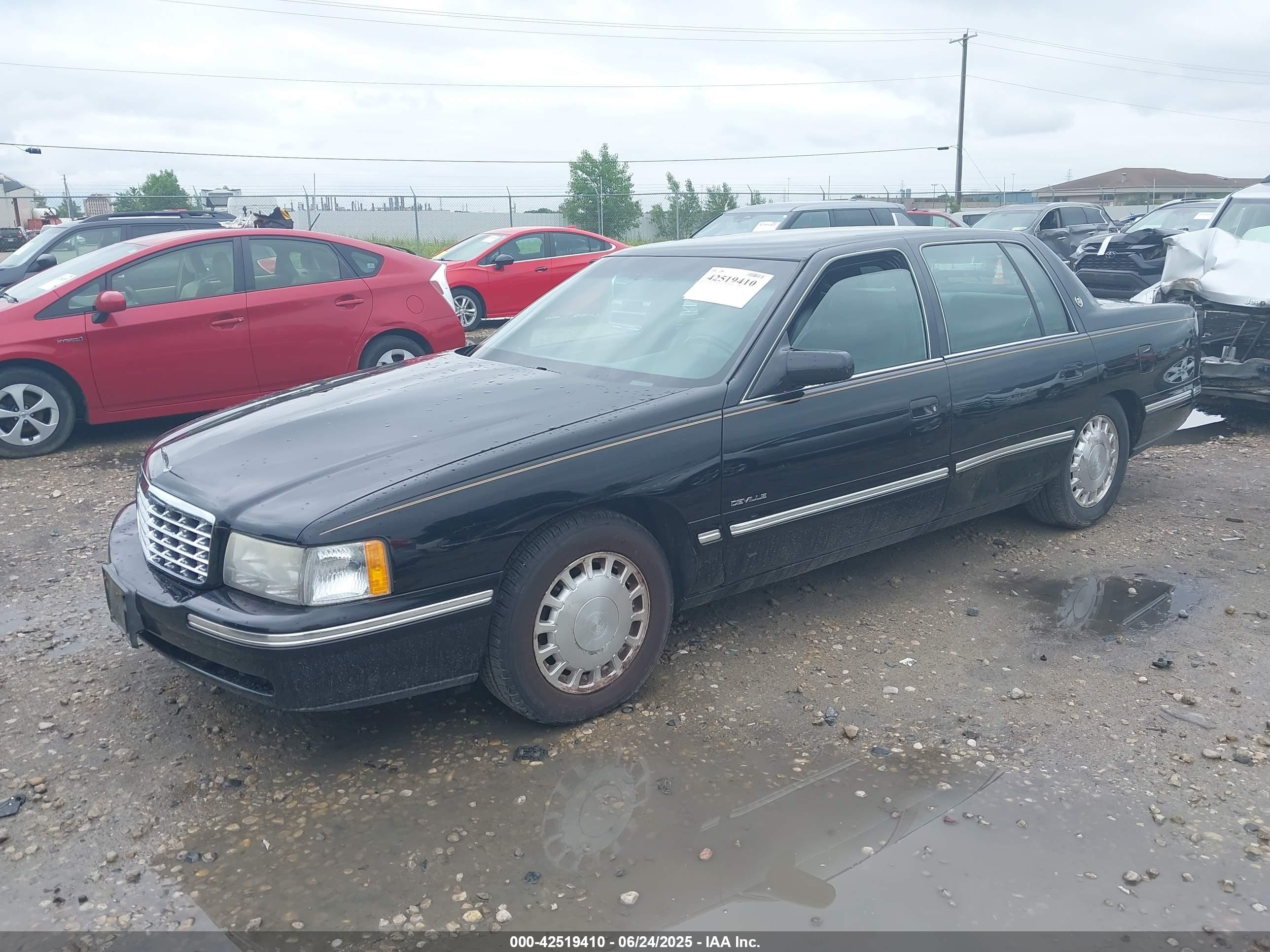1999 Cadillac Deville Standard Черный vin: 1G6KD54Y6XU716773