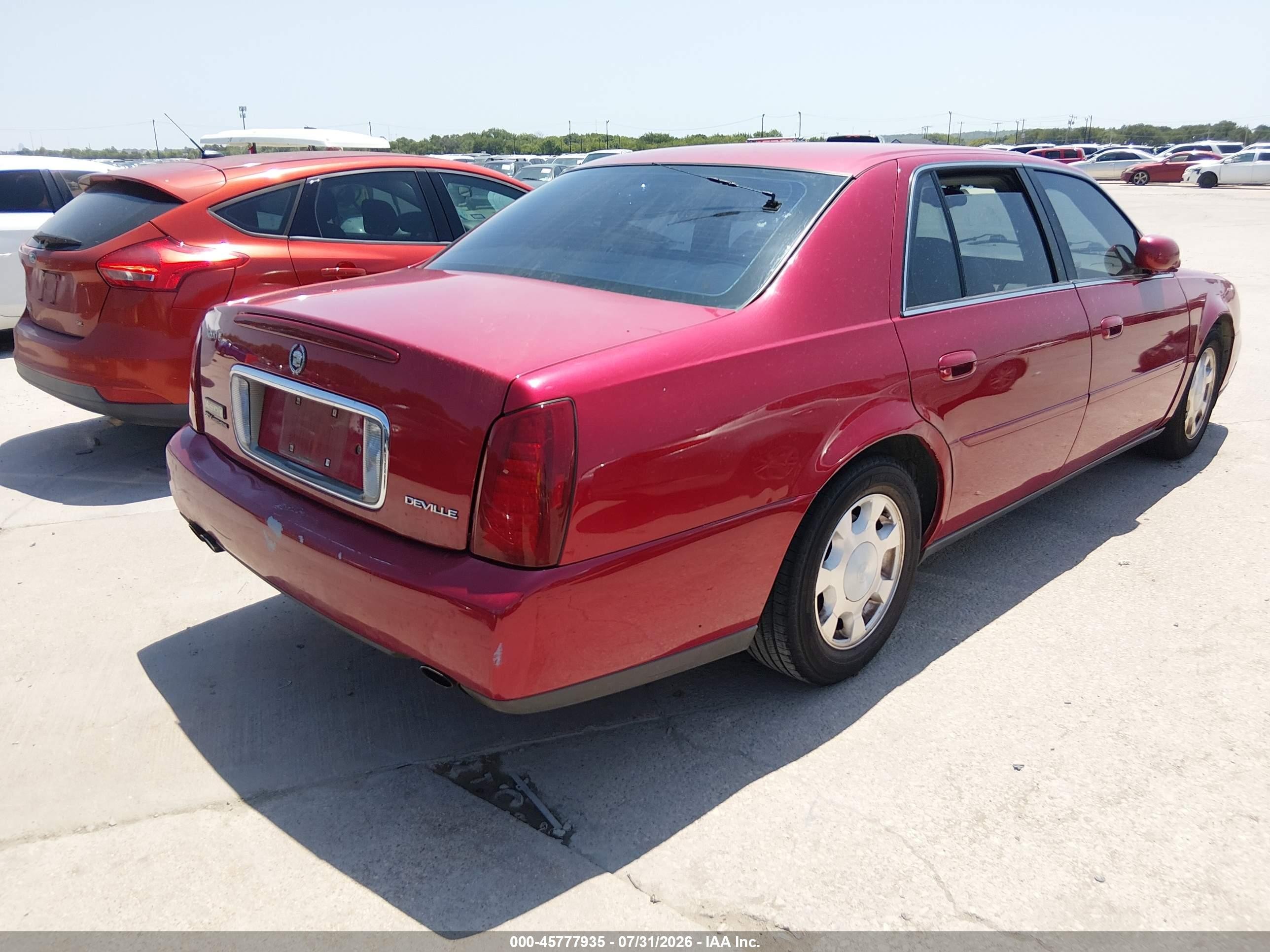 2001 Cadillac Deville Standard Red vin: 1G6KD54Y71U244333