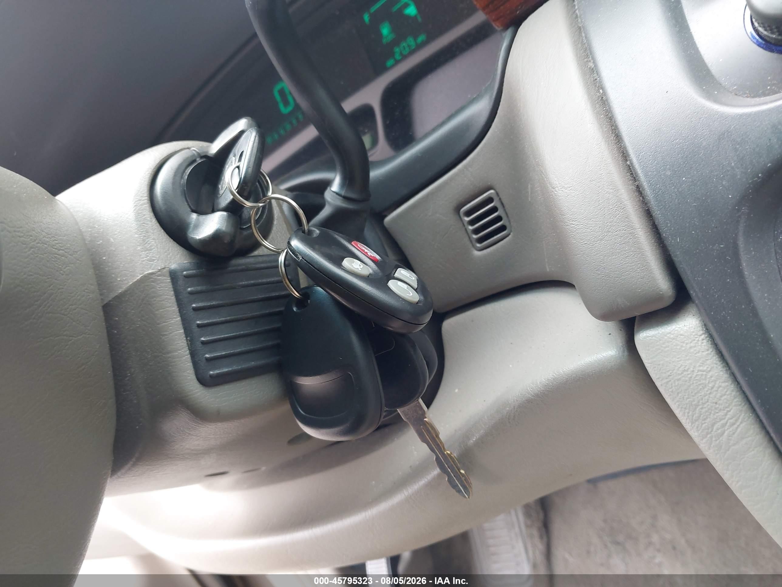 2002 Cadillac Deville   Gold vin: 1G6KD54Y72U291699