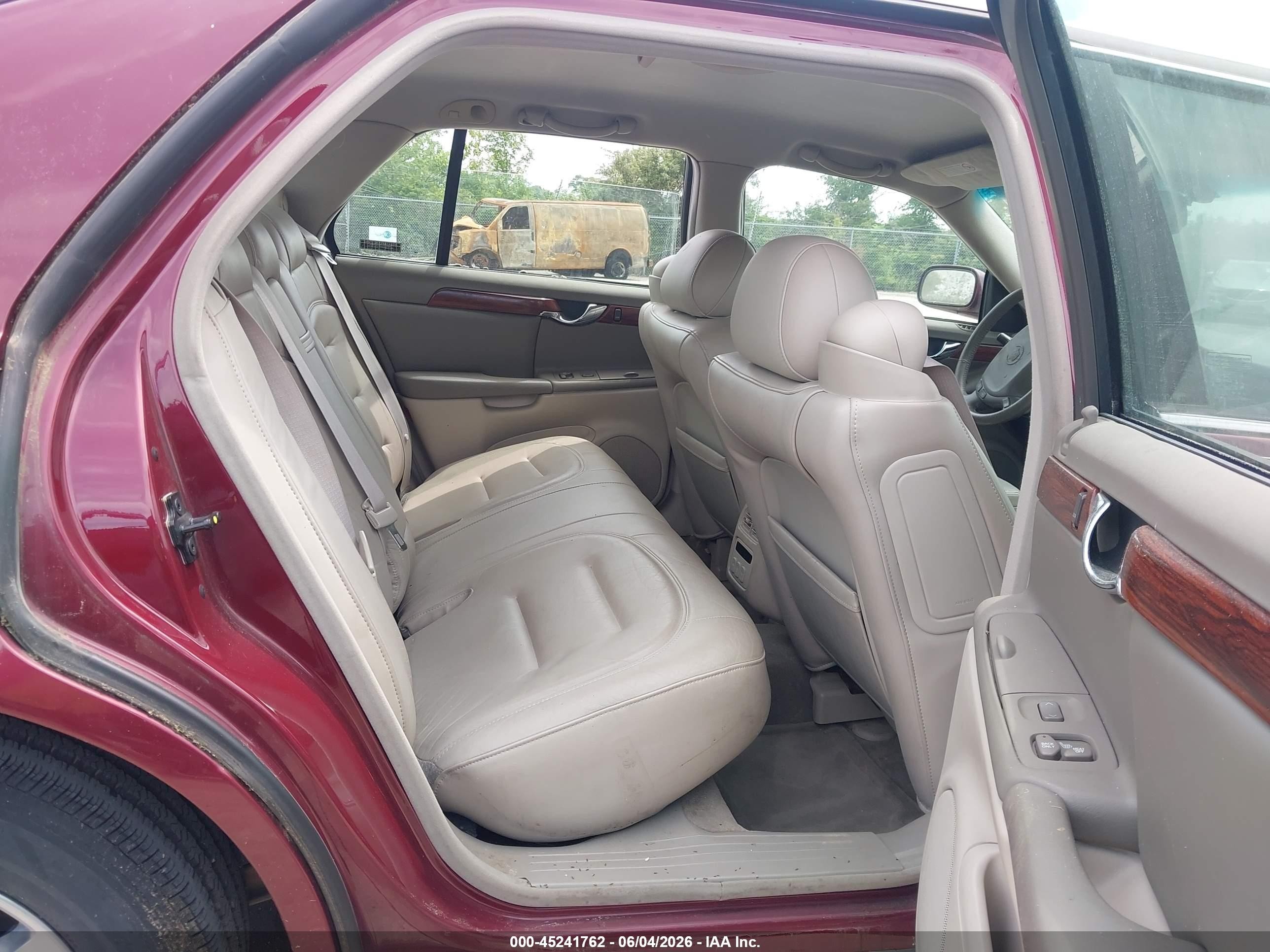 2000 Cadillac Deville Standard Brown vin: 1G6KD54Y7YU277679