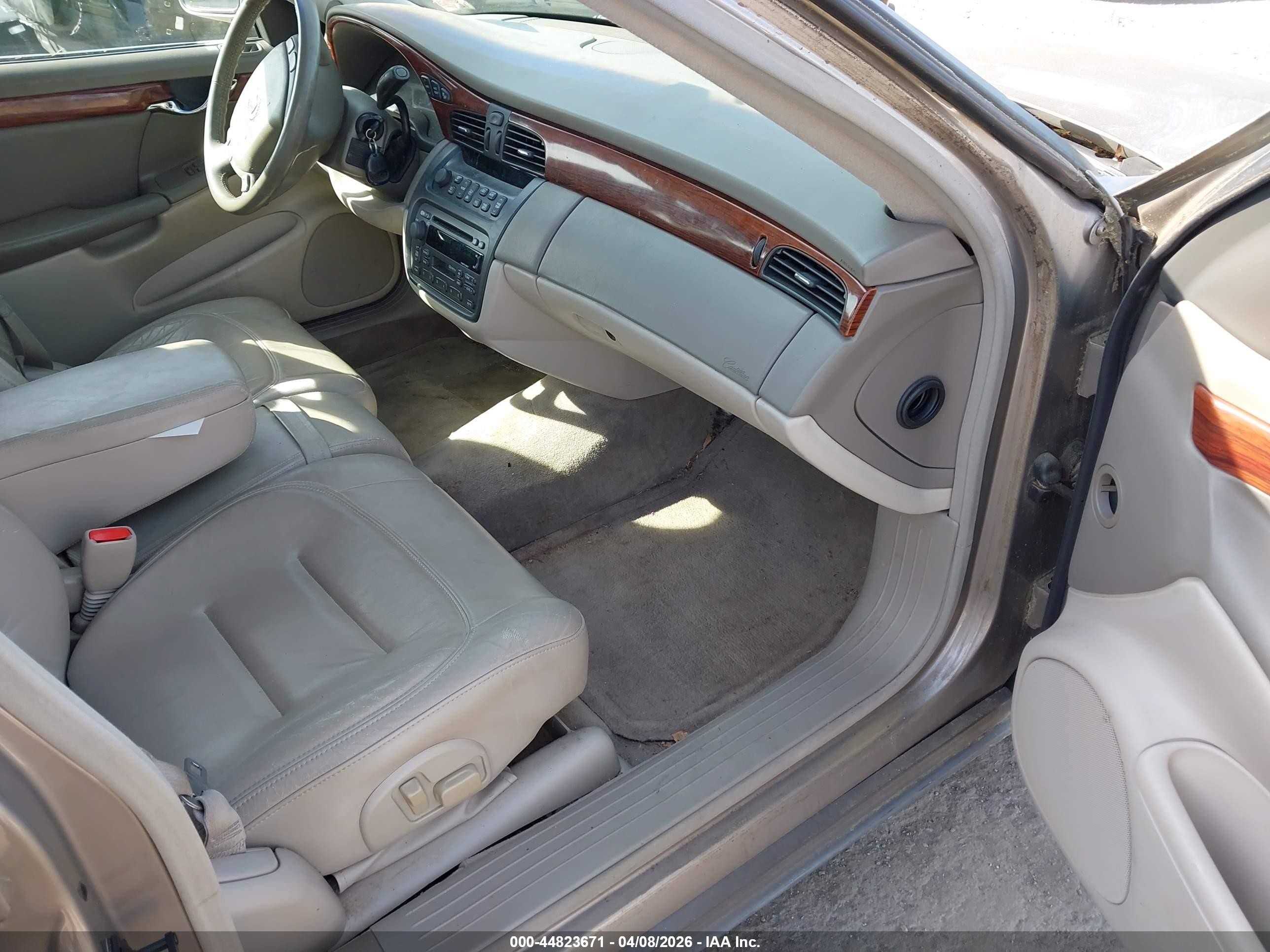 2001 Cadillac Deville Standard W/w20 Коричневый vin: 1G6KD54Y81U238122