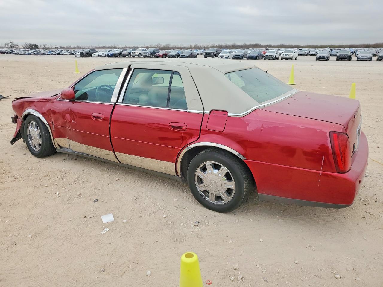 2003 Cadillac Deville Red vin: 1G6KD54Y83U229097