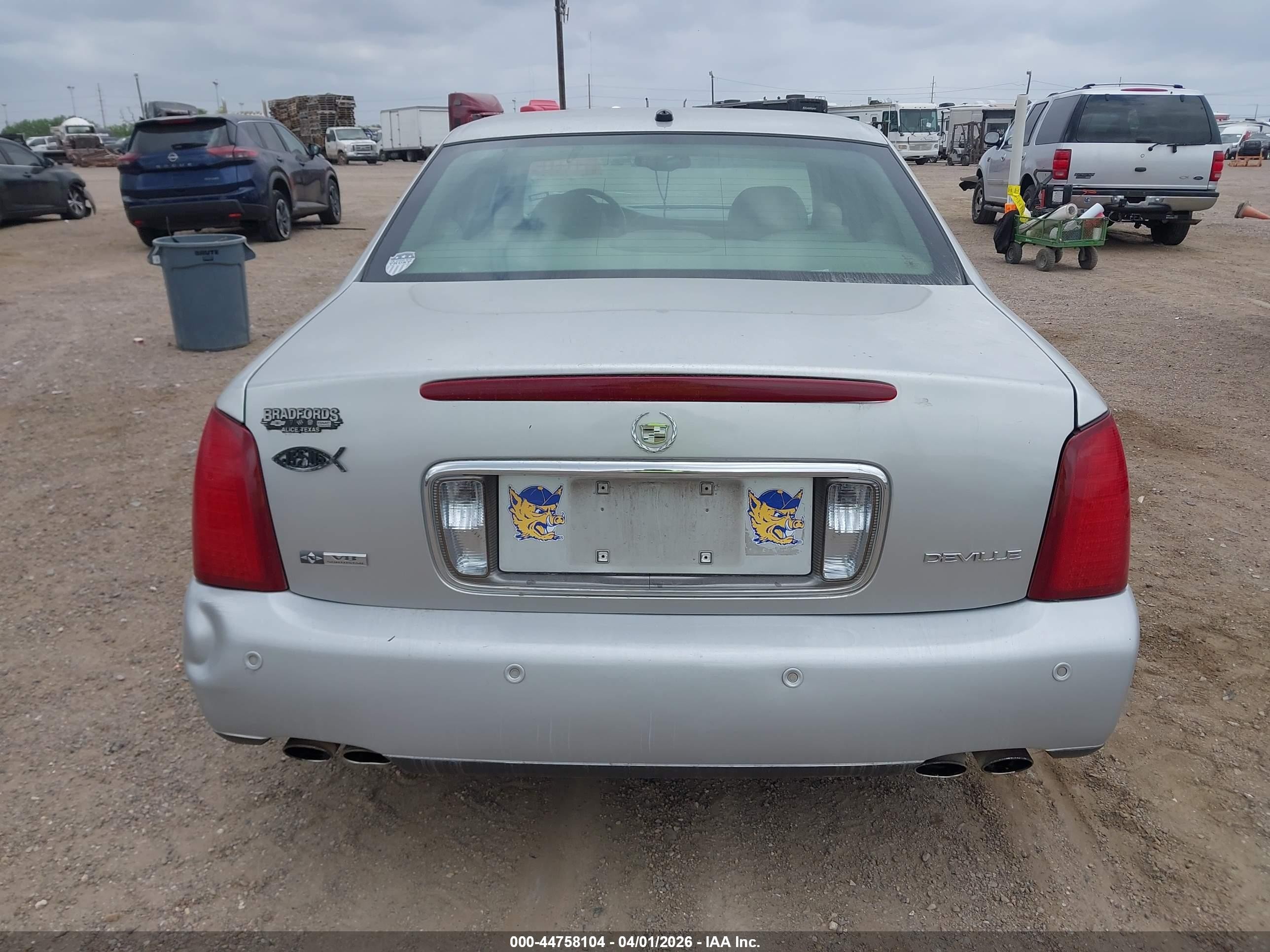 2005 Cadillac Deville Standard Gray vin: 1G6KD54Y85U209984