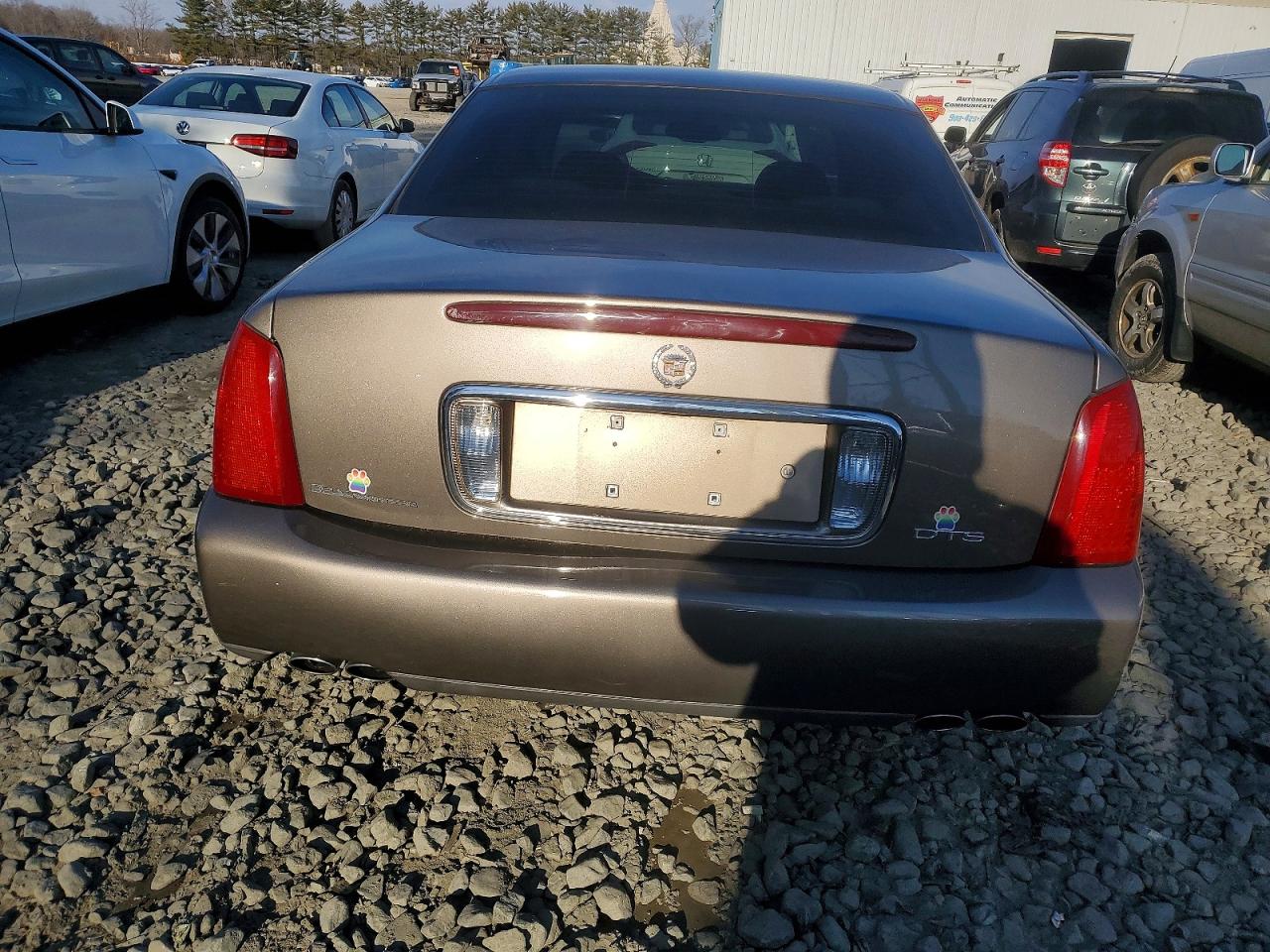 2001 Cadillac Deville Brown vin: 1G6KD54Y91U176178