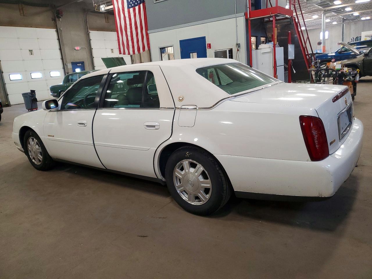 2004 Cadillac Deville Белый vin: 1G6KD54Y94U154251