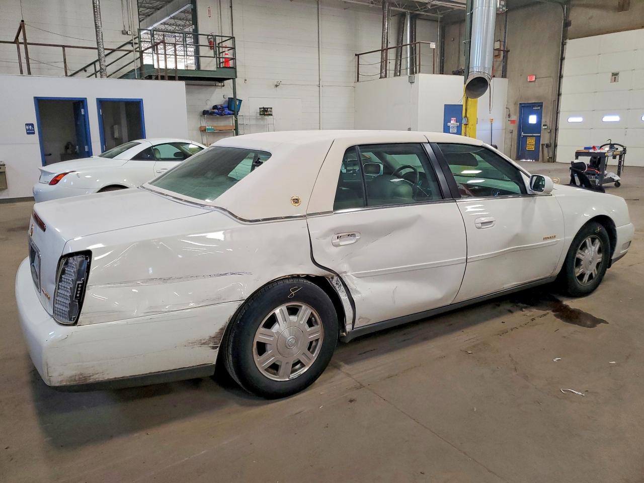 2004 Cadillac Deville Белый vin: 1G6KD54Y94U154251